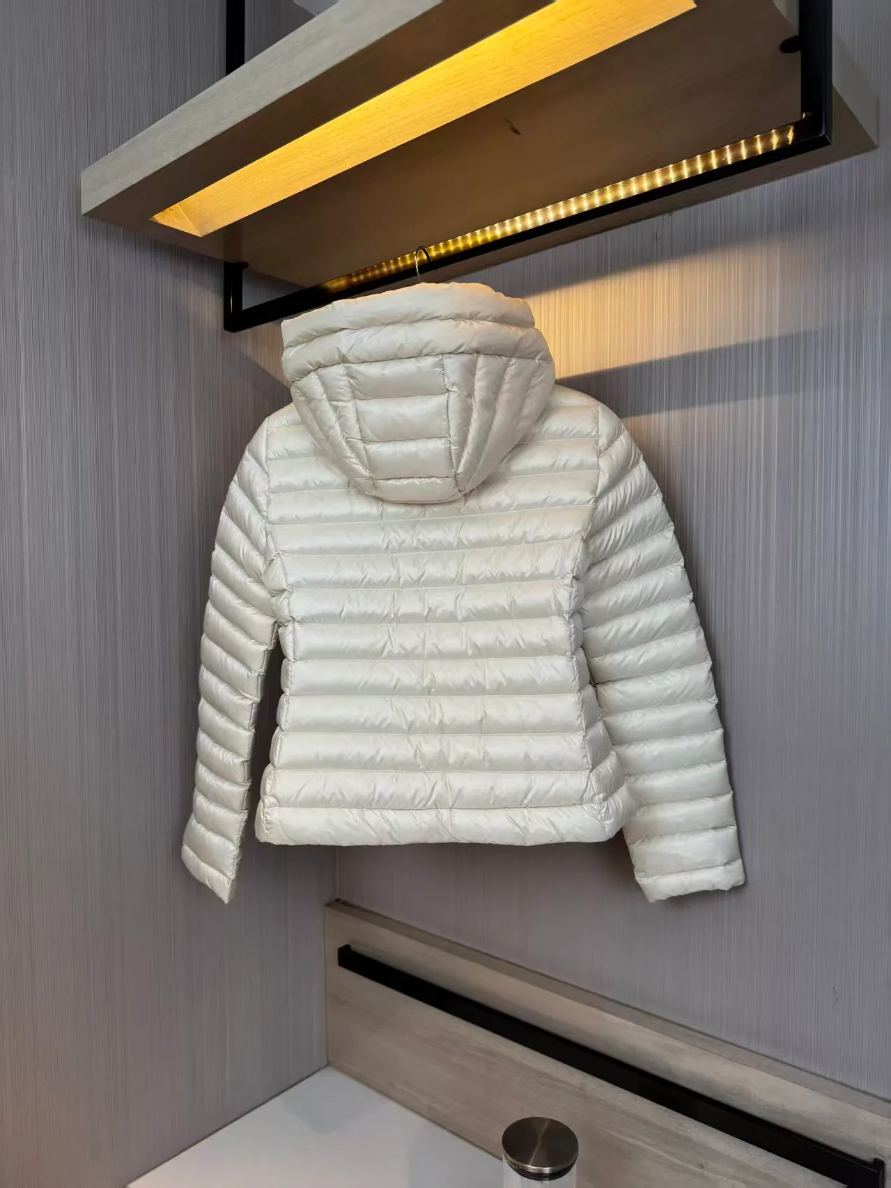 Куртки И Пуховики Женские Moncler 18131393