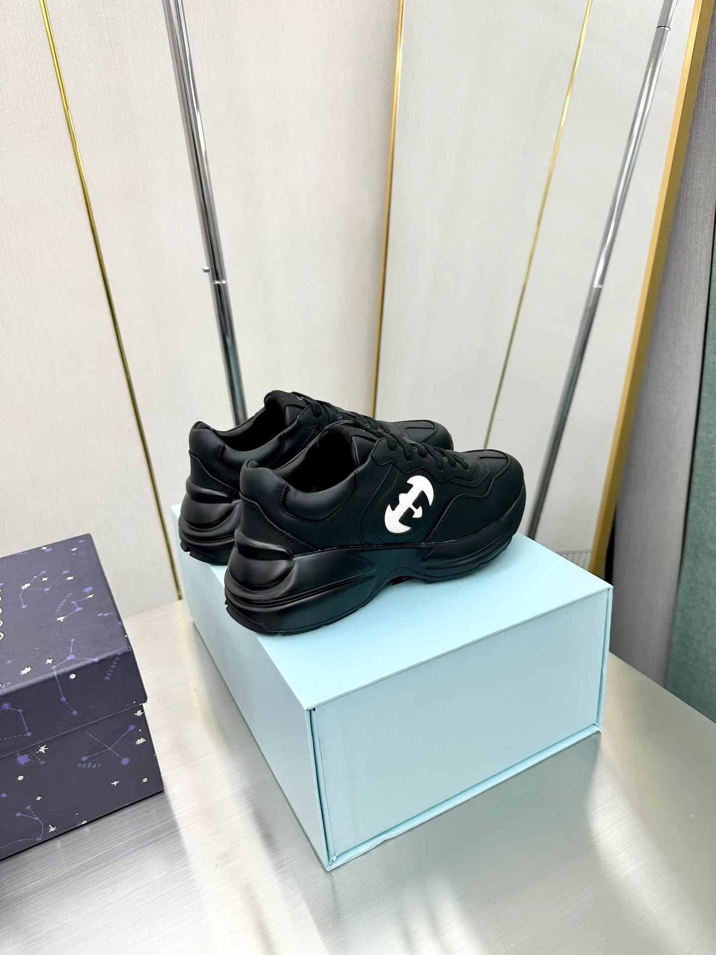 Кроссовки Женские Gucci 5120079