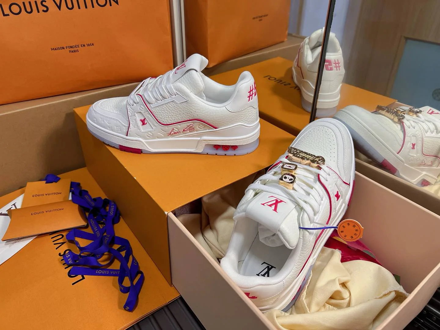 Кроссовки Женские Louis Vuitton 1880949