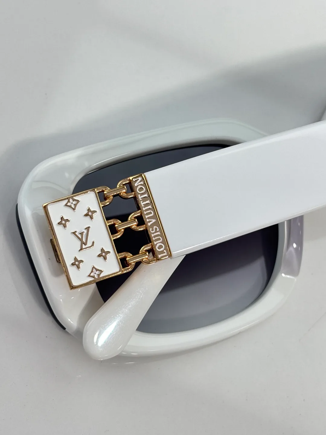 Очки Louis Vuitton 18338517