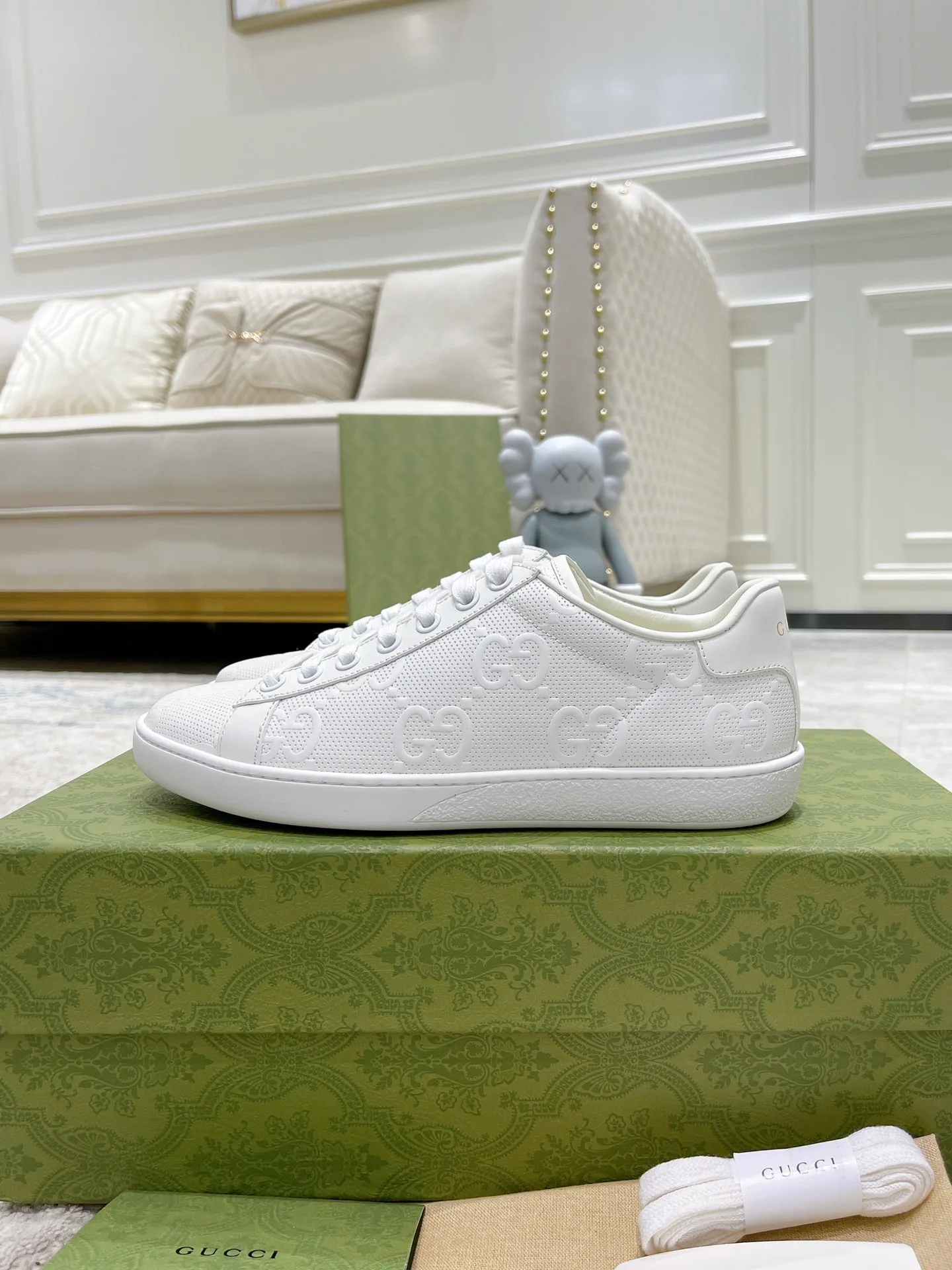 Кроссовки Женские Gucci 17620422