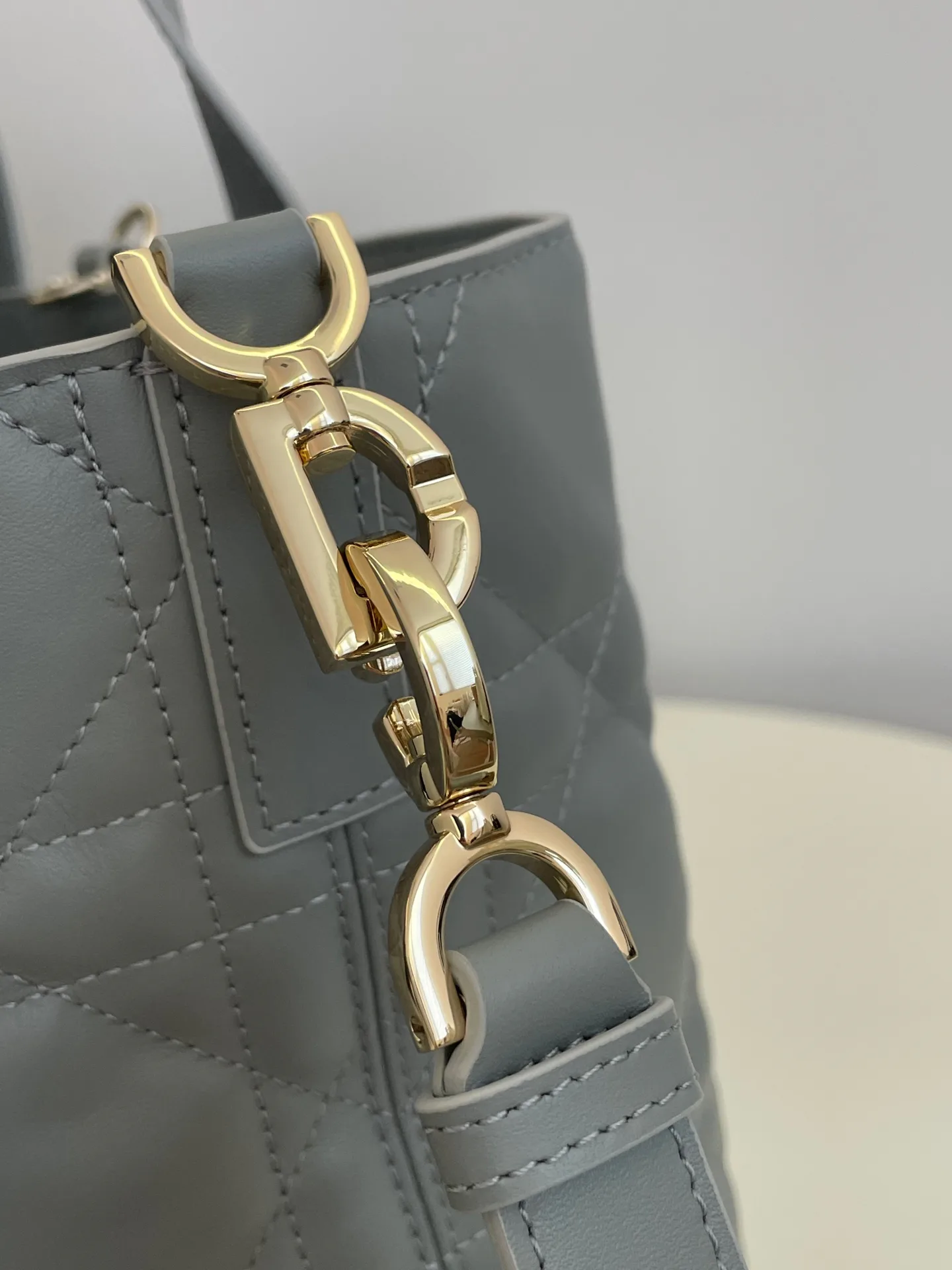 Классические Сумки Женские Christian Dior 11775944