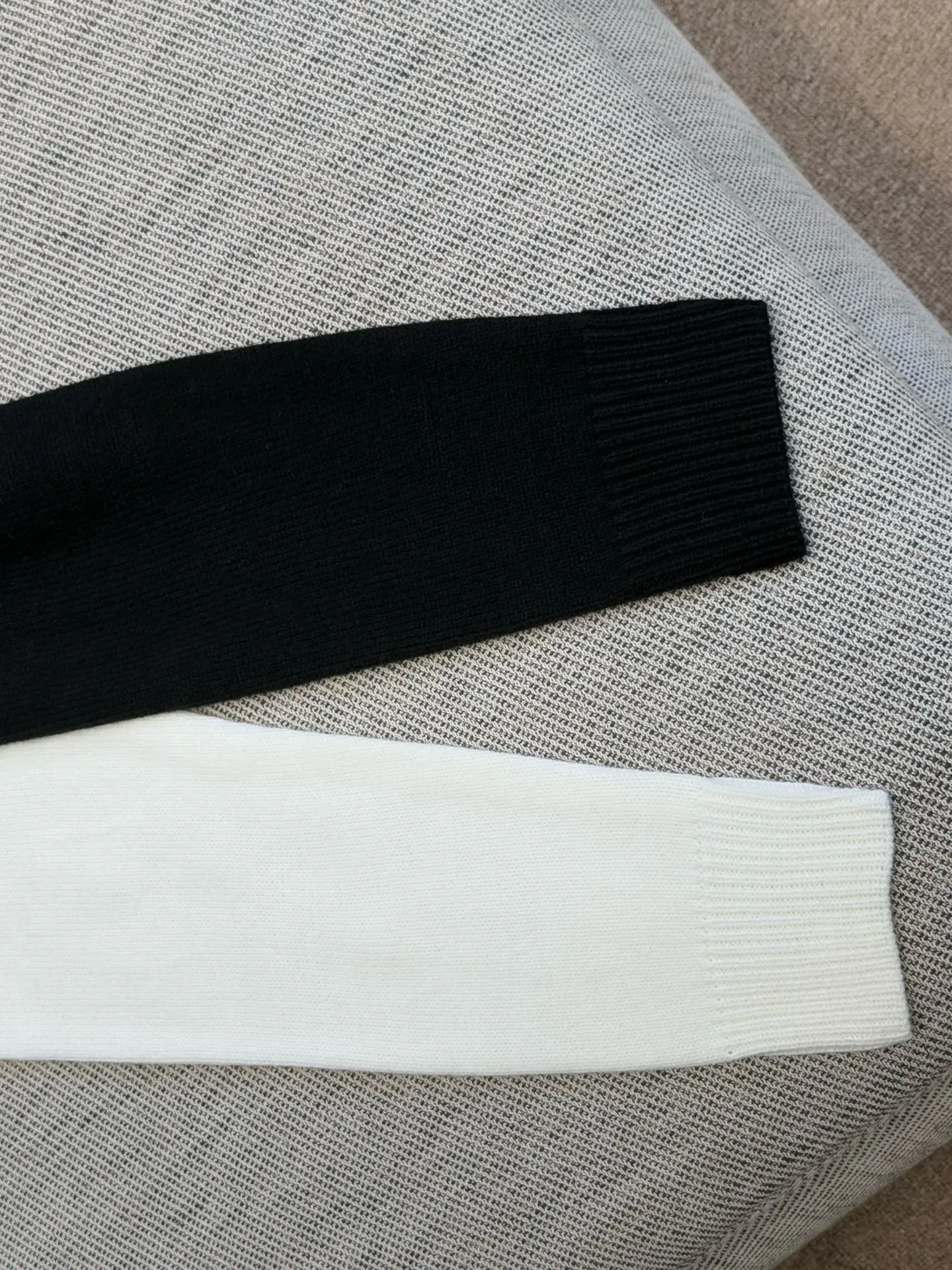 Джемперы И Свитеры Женские Chanel 250327