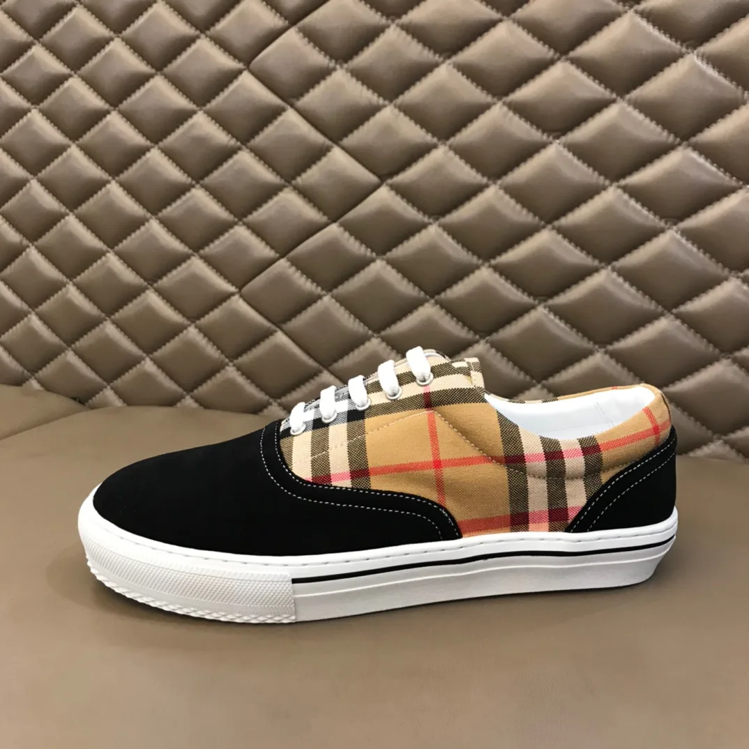 Кроссовки Мужские Burberry 18744110