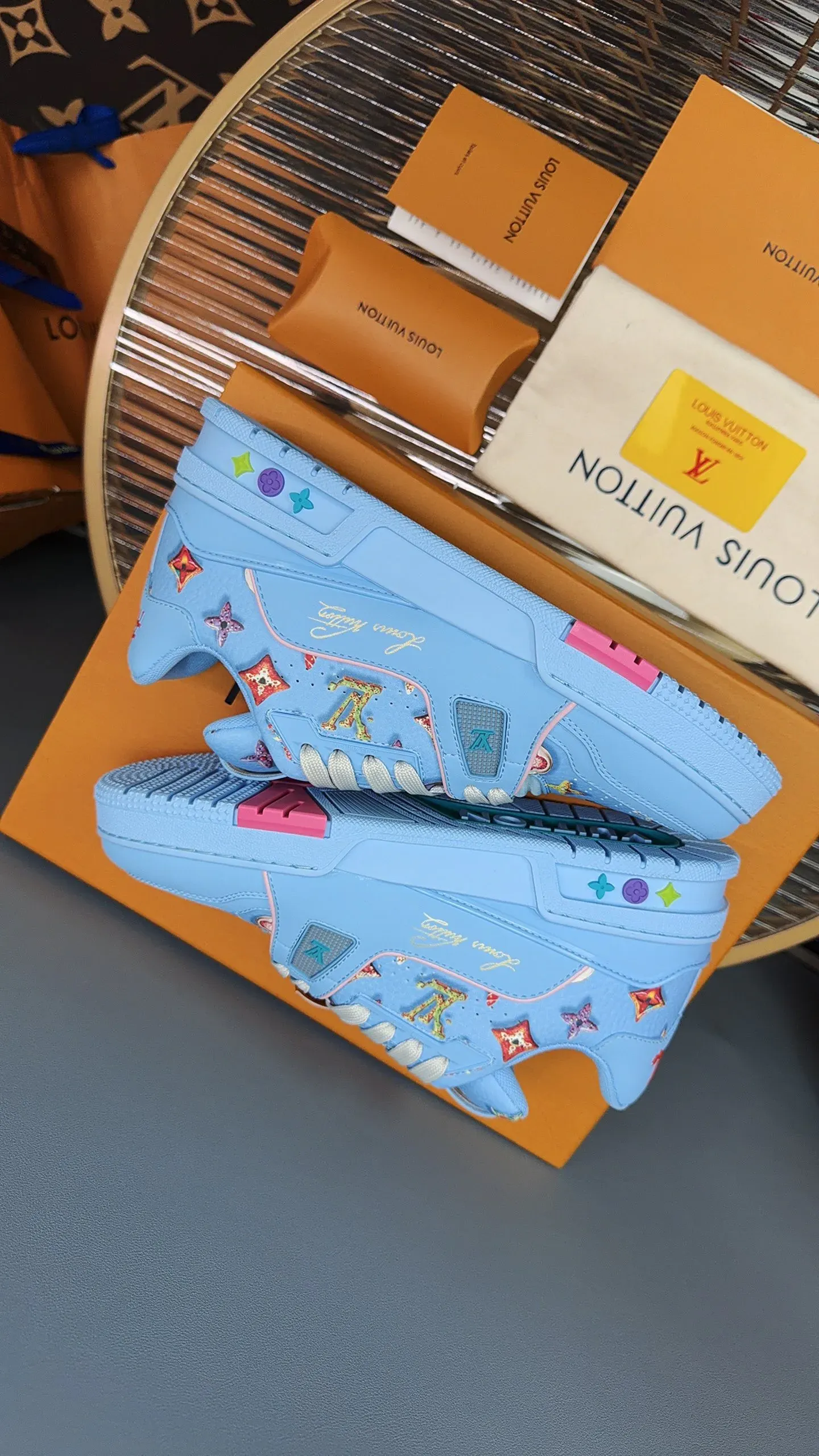 Кроссовки Женские Louis Vuitton 6134638