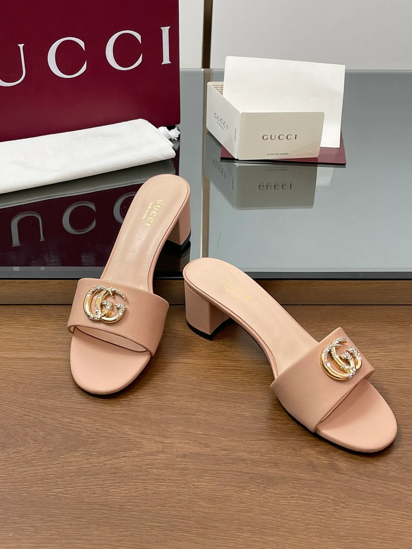 Босоножки Женские Gucci 34599