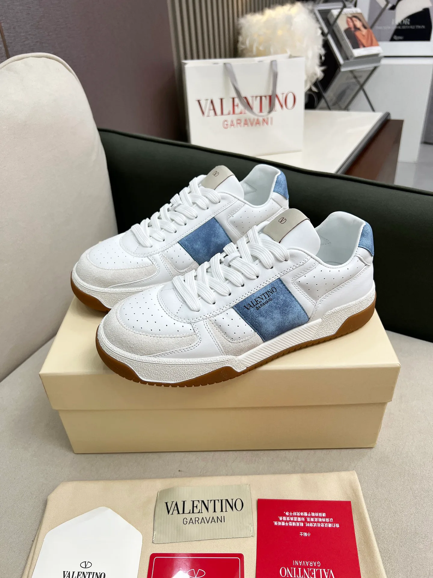 Кроссовки Женские Valentino 2628086