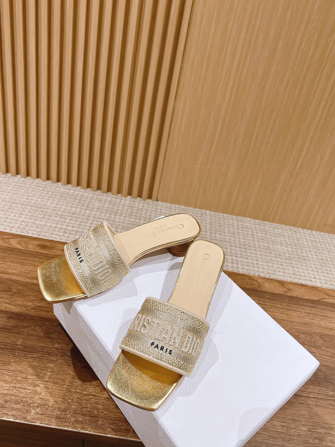Босоножки Женские Christian Dior 11600028