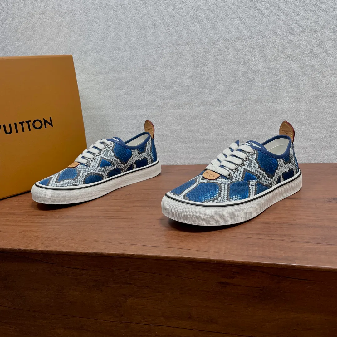 Кроссовки Мужские Louis Vuitton 18626457