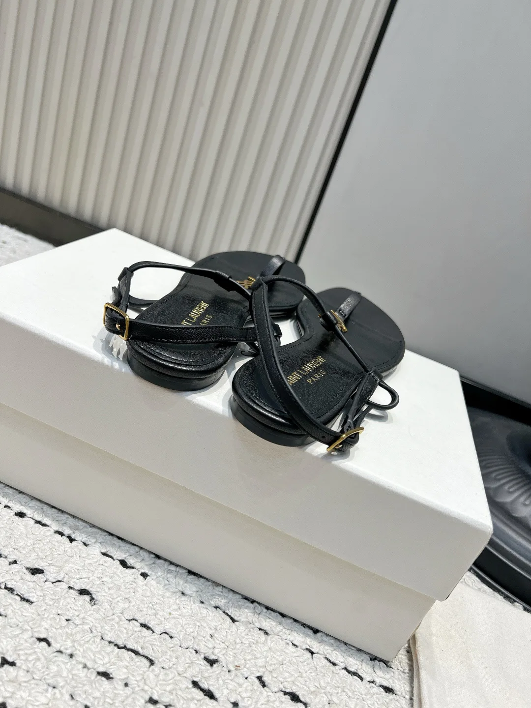 Шлепанцы Женские Saint Laurent 17578042