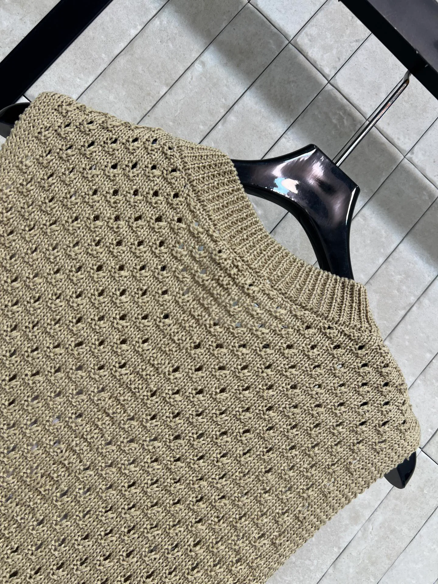 Жилеты Женские Chanel 13679380