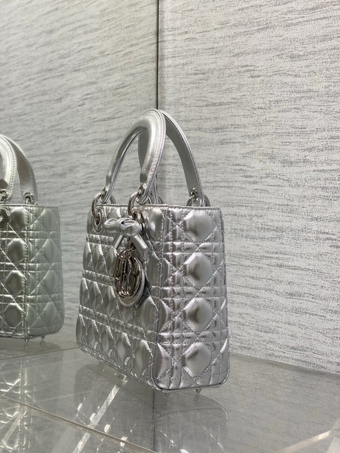 Классические Сумки Женские Christian Dior 17601499