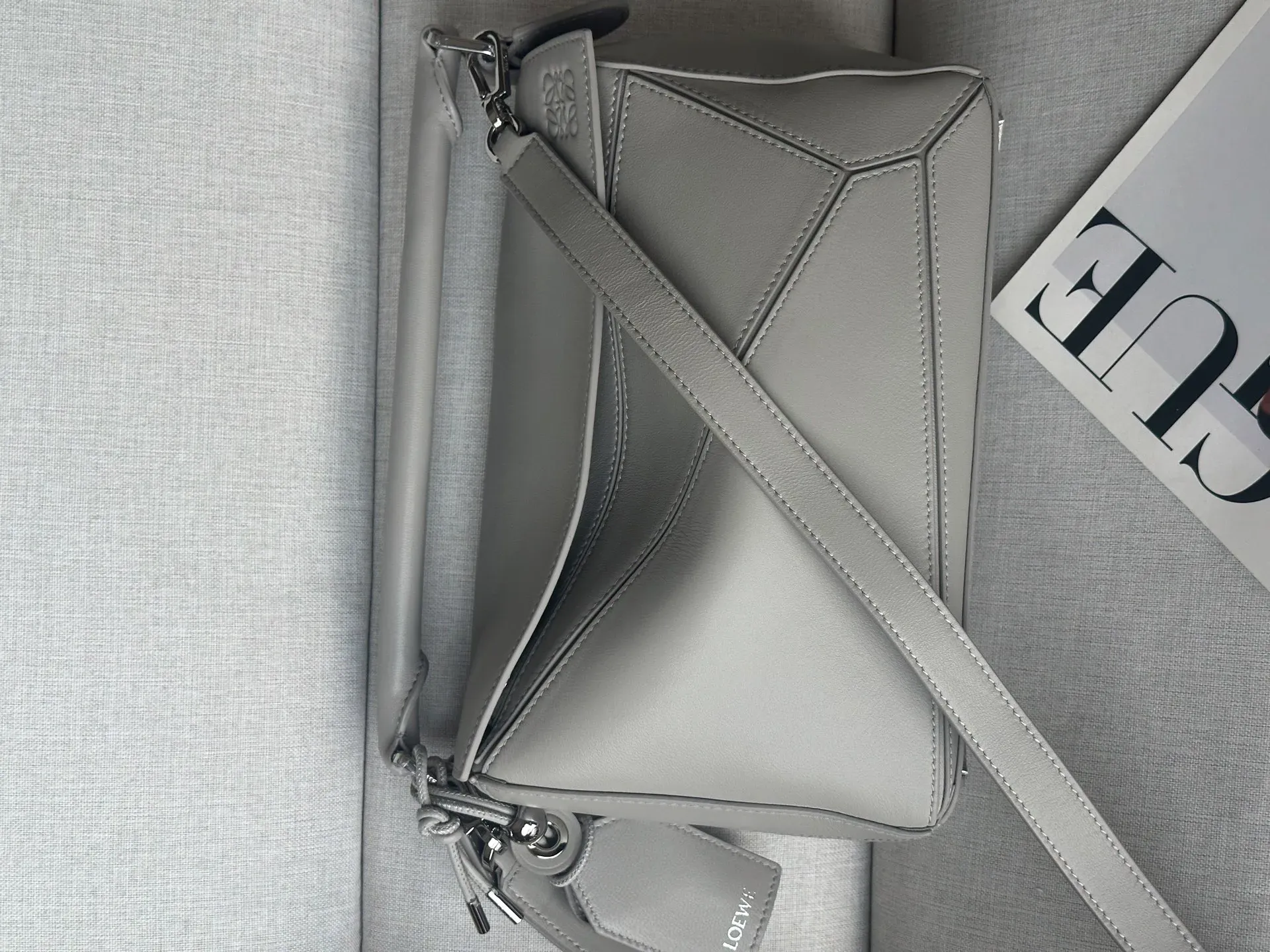 Классические Сумки Женские Loewe 1889651