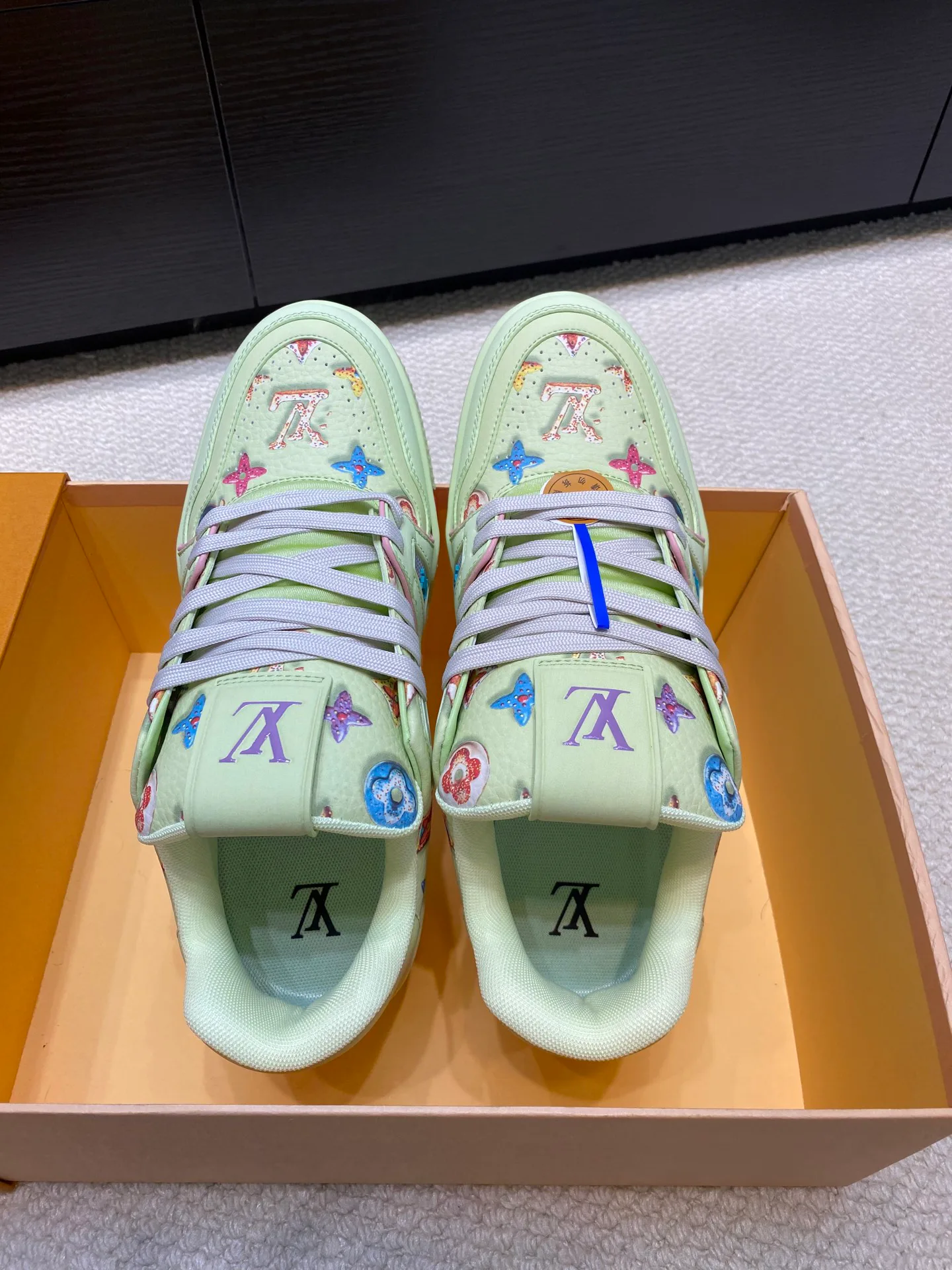 Кроссовки Женские Louis Vuitton 1132320