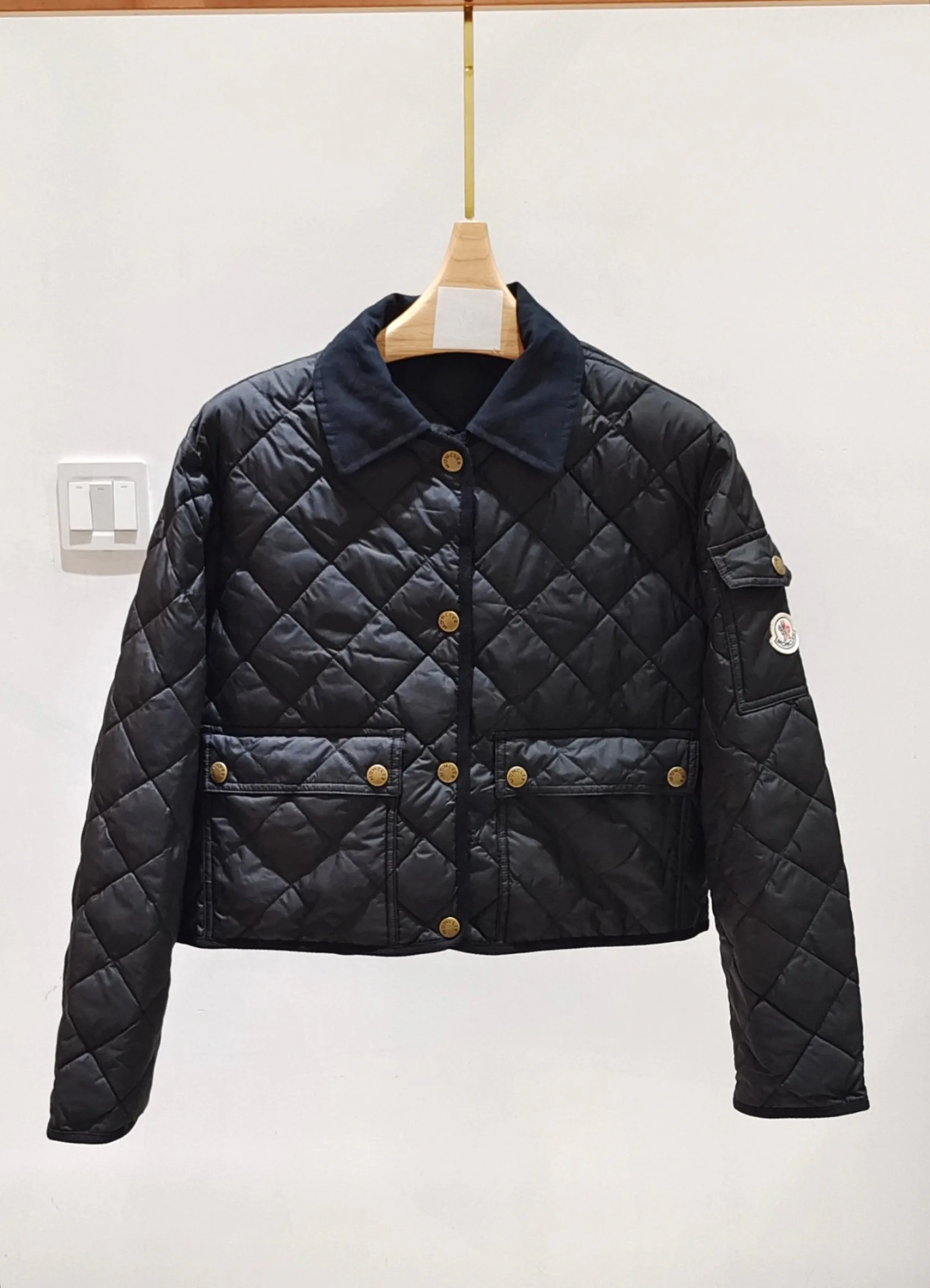 Куртки И Пуховики Женские Moncler 617597