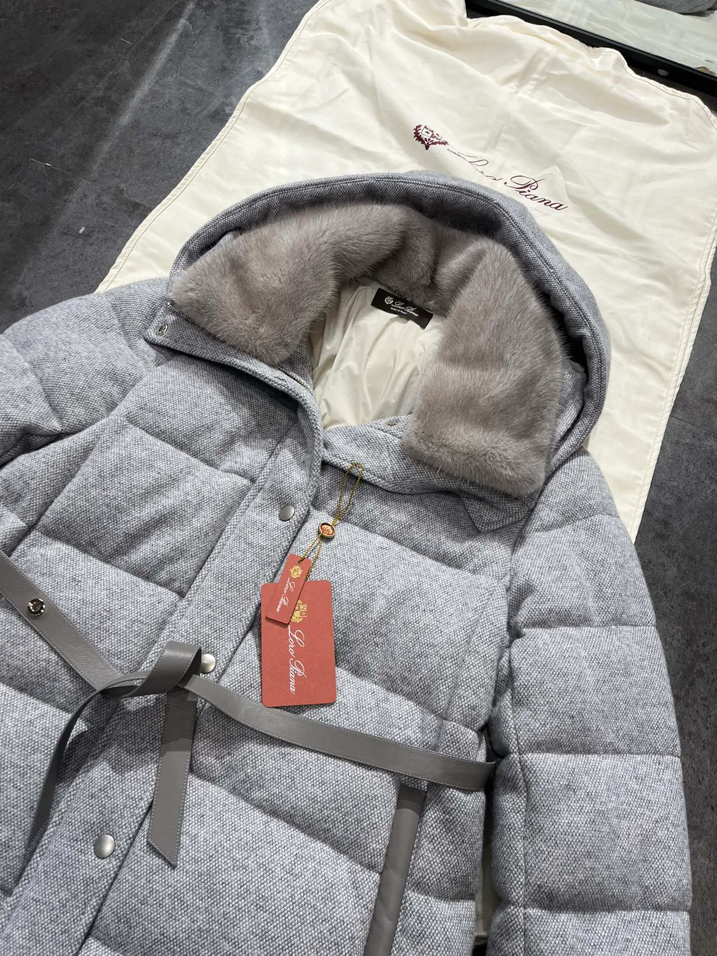 Куртки И Пуховики Женские Loro Piana 19963619