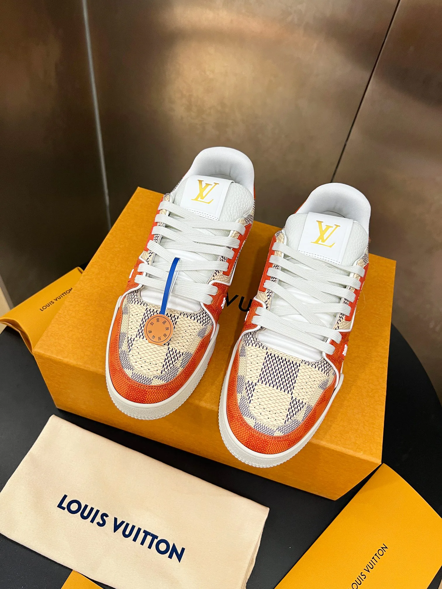 Кроссовки Женские Louis Vuitton 9975