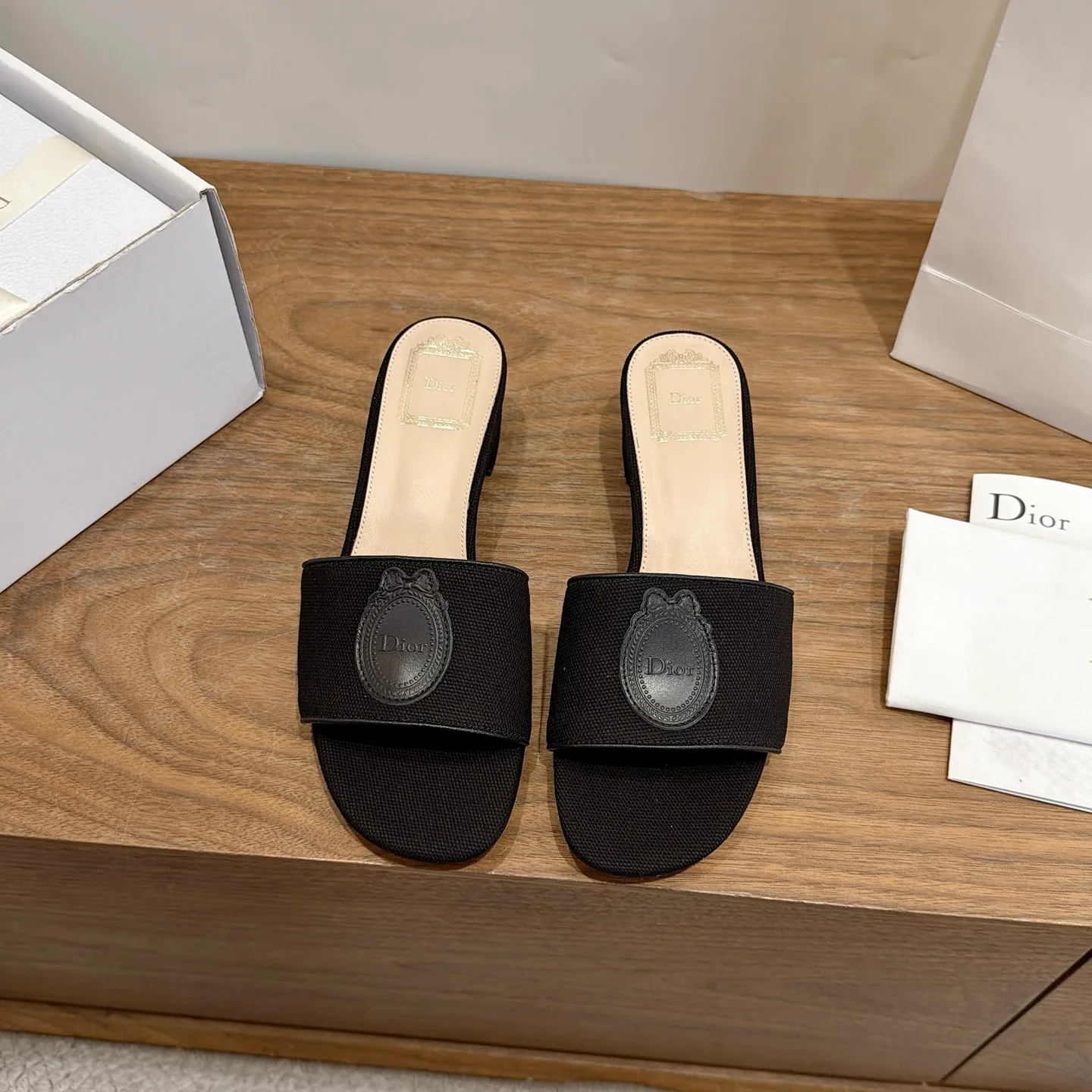 Босоножки Женские Christian Dior 17947087