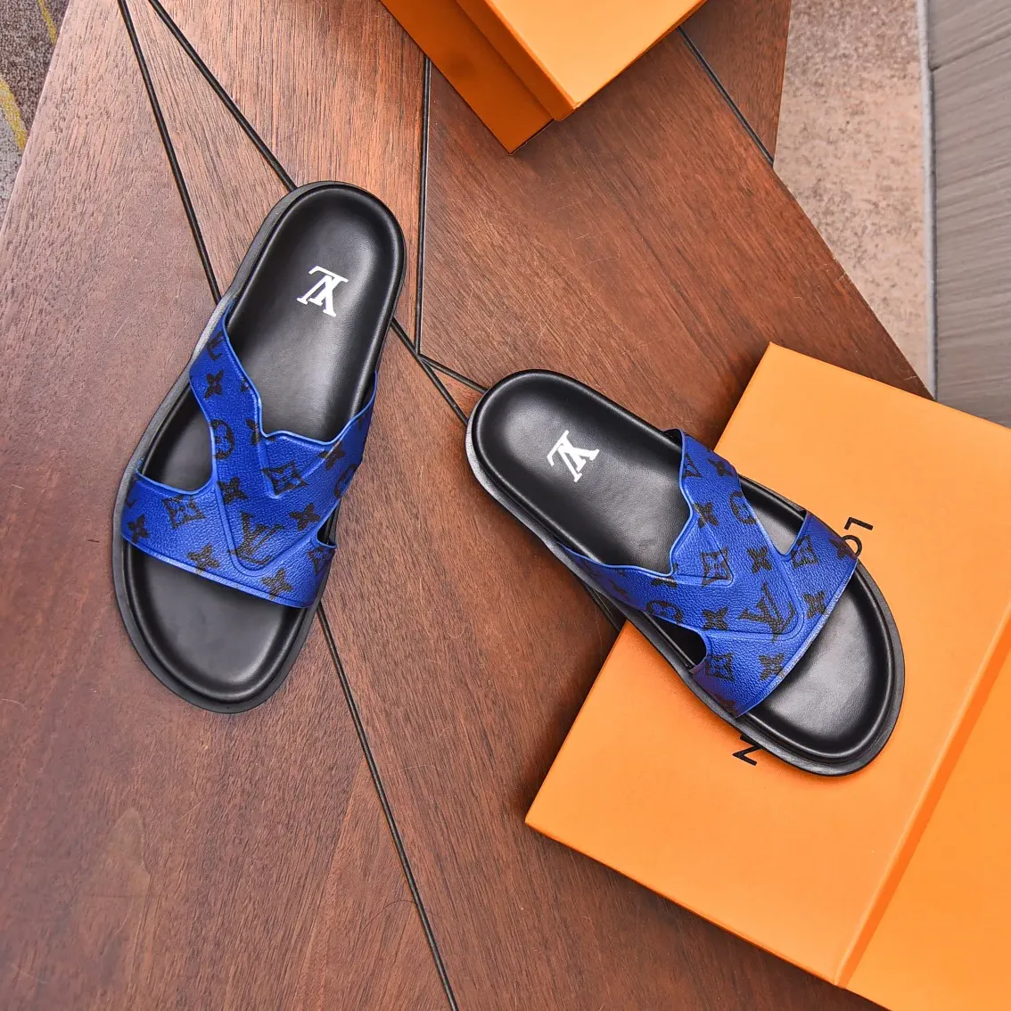 Шлепанцы Мужские Louis Vuitton 1997593