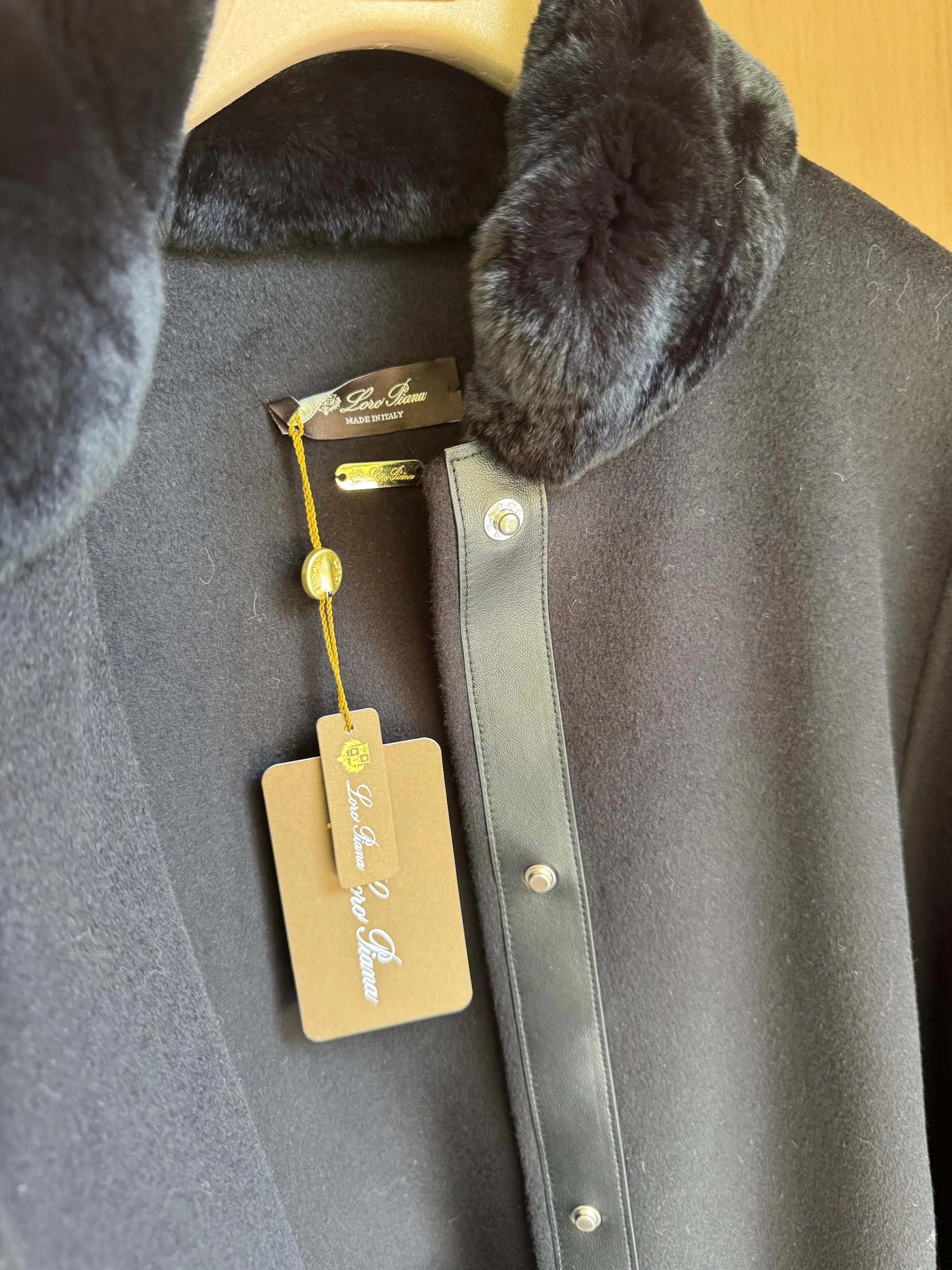 Пальто Женские Loro Piana 17958846
