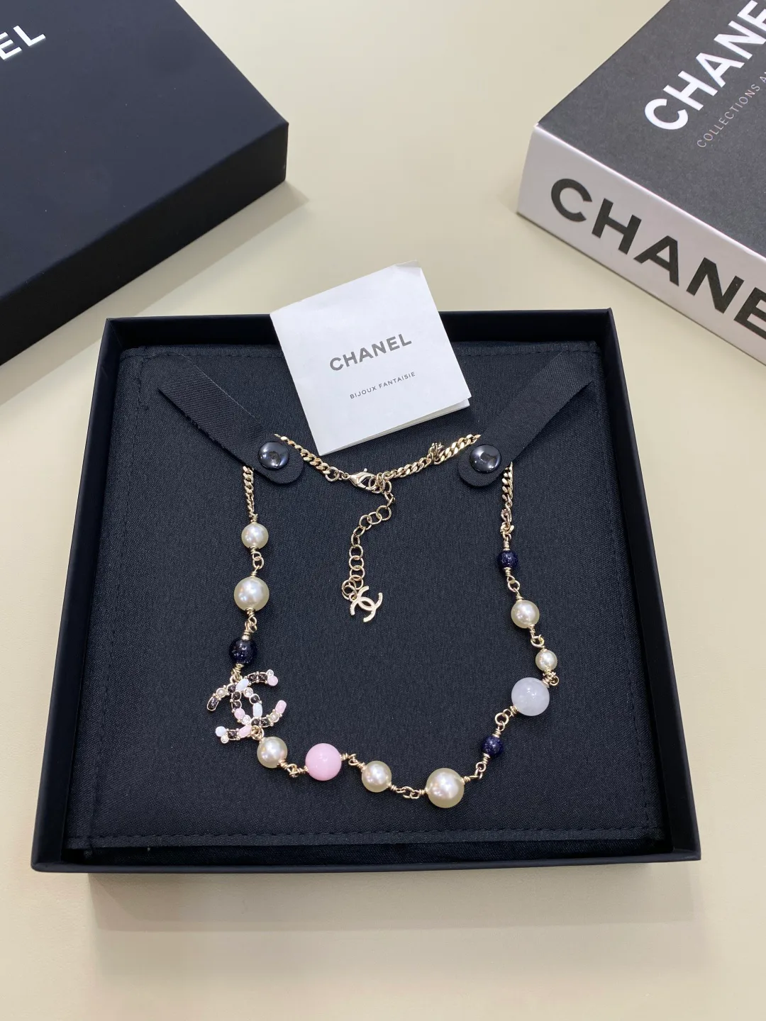 Бижутерия Chanel 693489