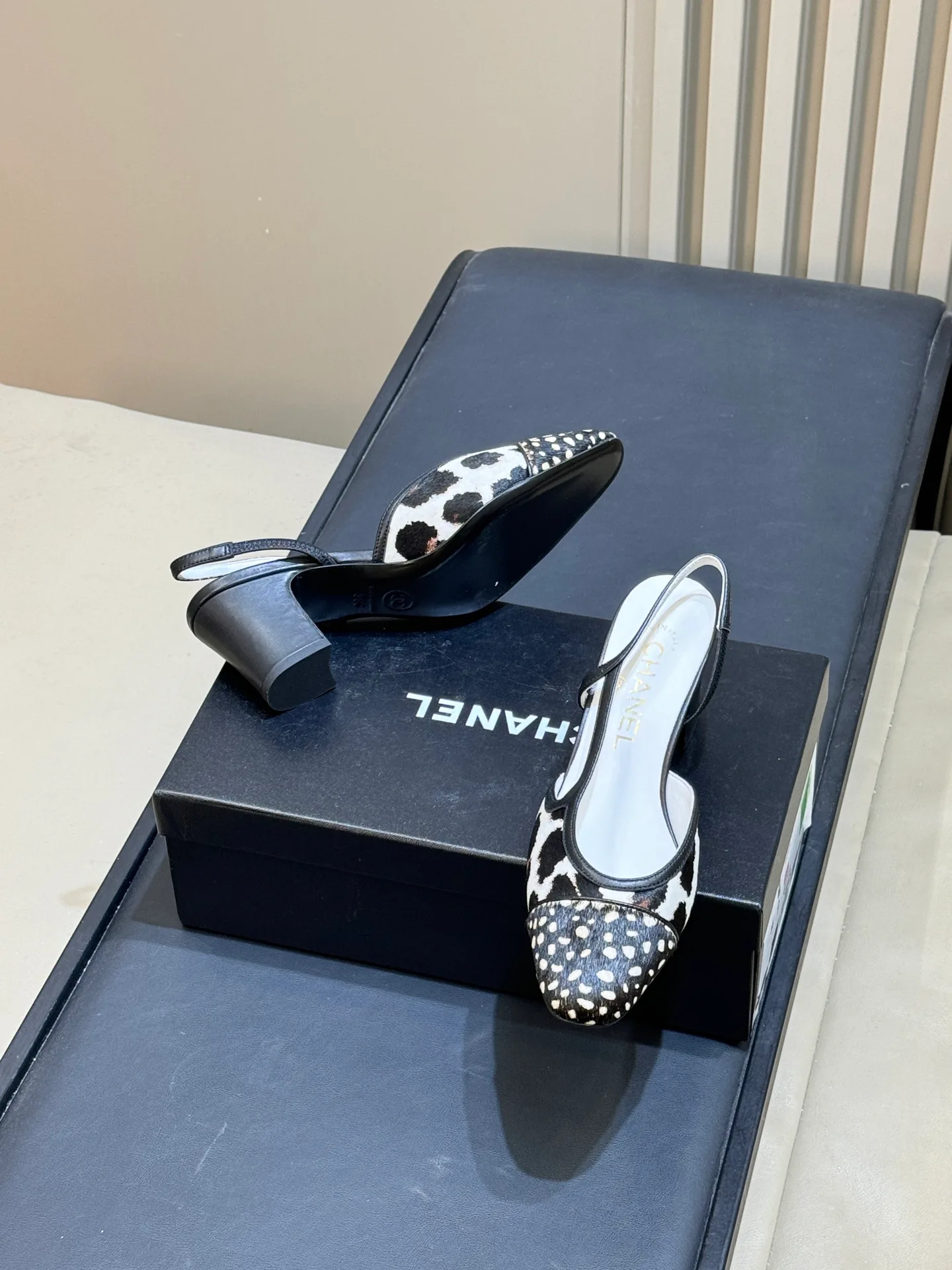 Босоножки Женские Chanel 17490880