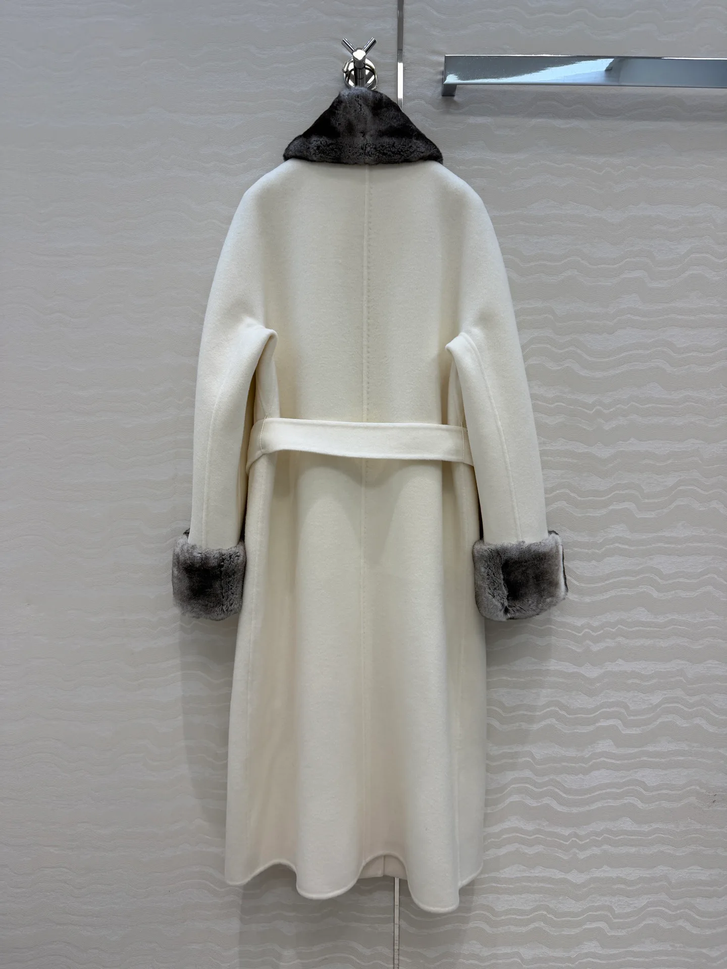 Пальто Женские Loro Piana 18601557