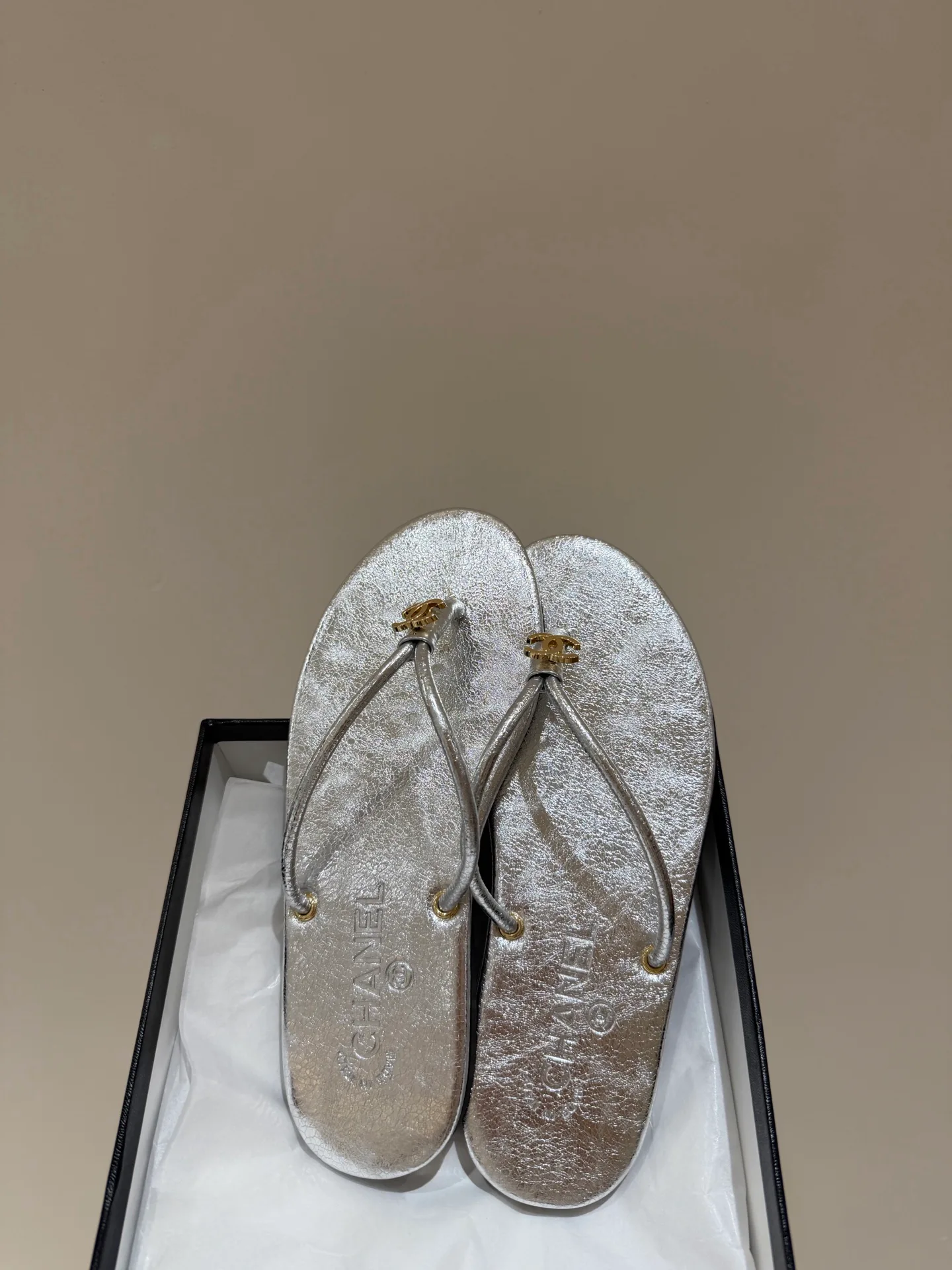 Шлепанцы Женские Chanel 12843826