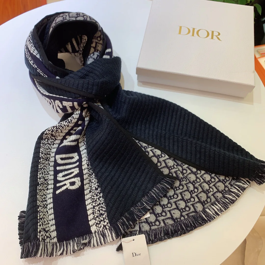 Шарфы Christian Dior 18595741