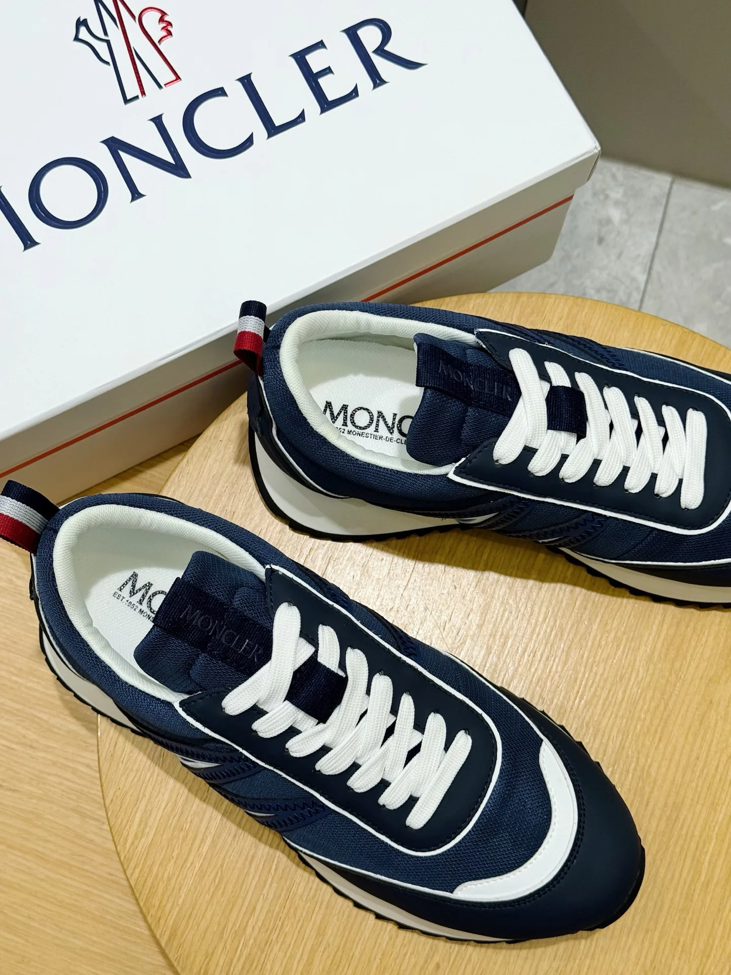 Кроссовки Мужские Moncler 18101509