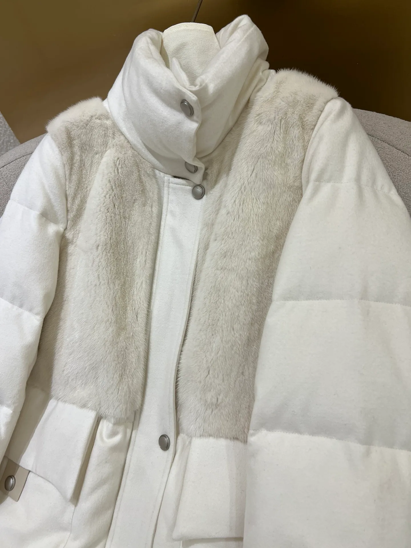 Куртки И Пуховики Женские Loro Piana 366280