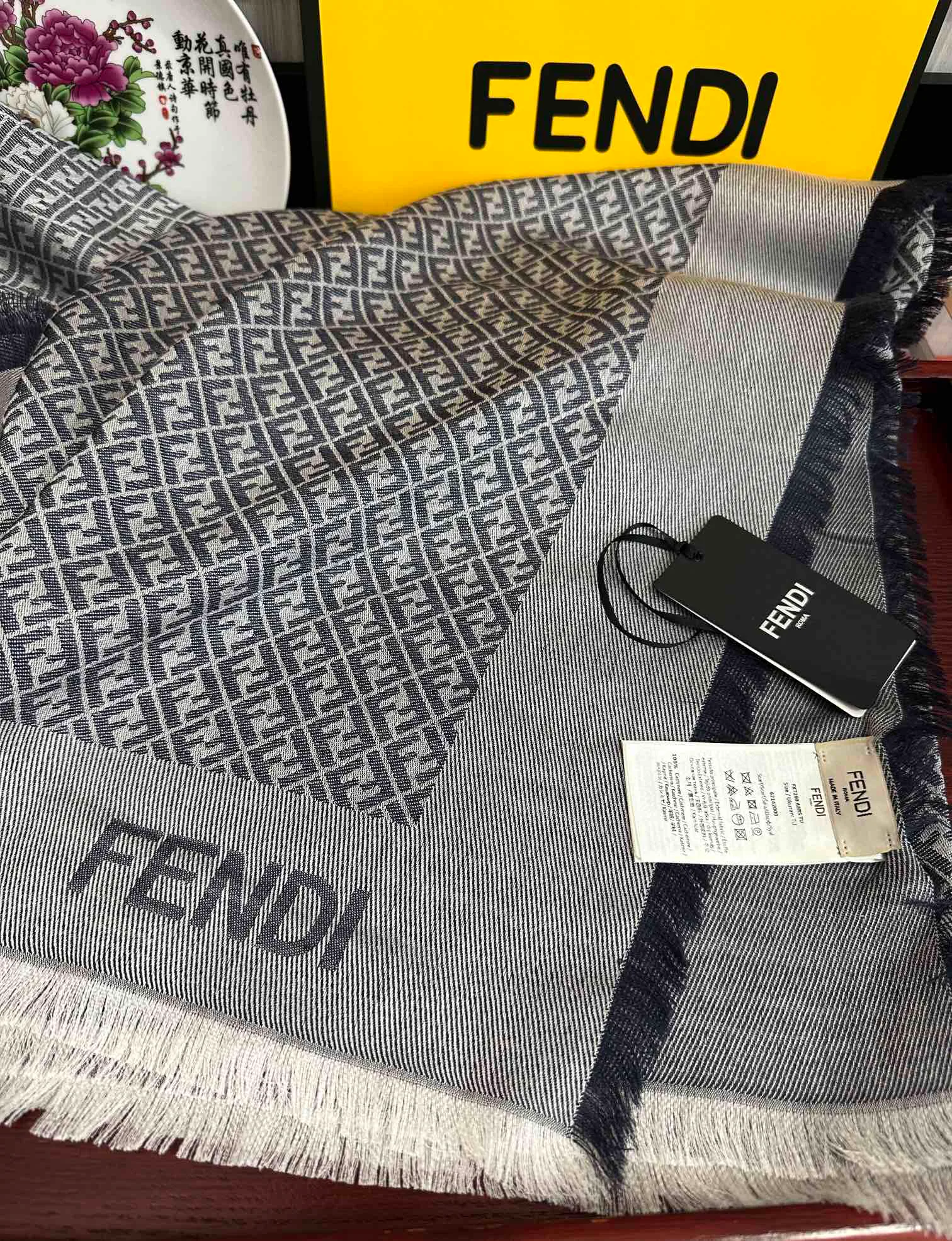 Платки Fendi 4516092