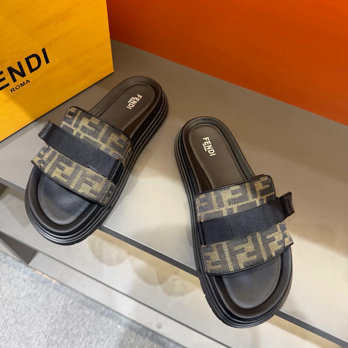 Сандалии Мужские Fendi 9737052
