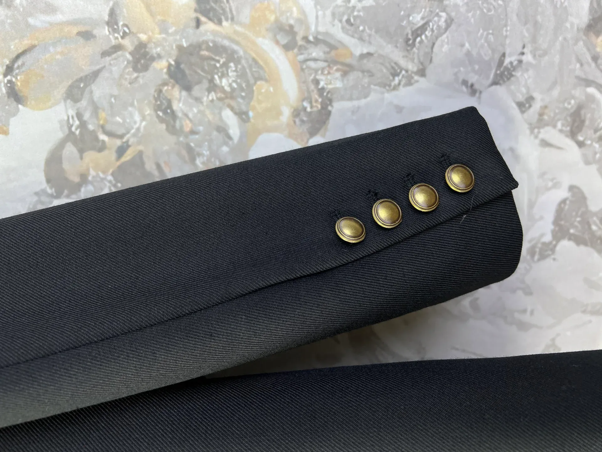 Куртки И Пуховики Женские Saint Laurent 97701