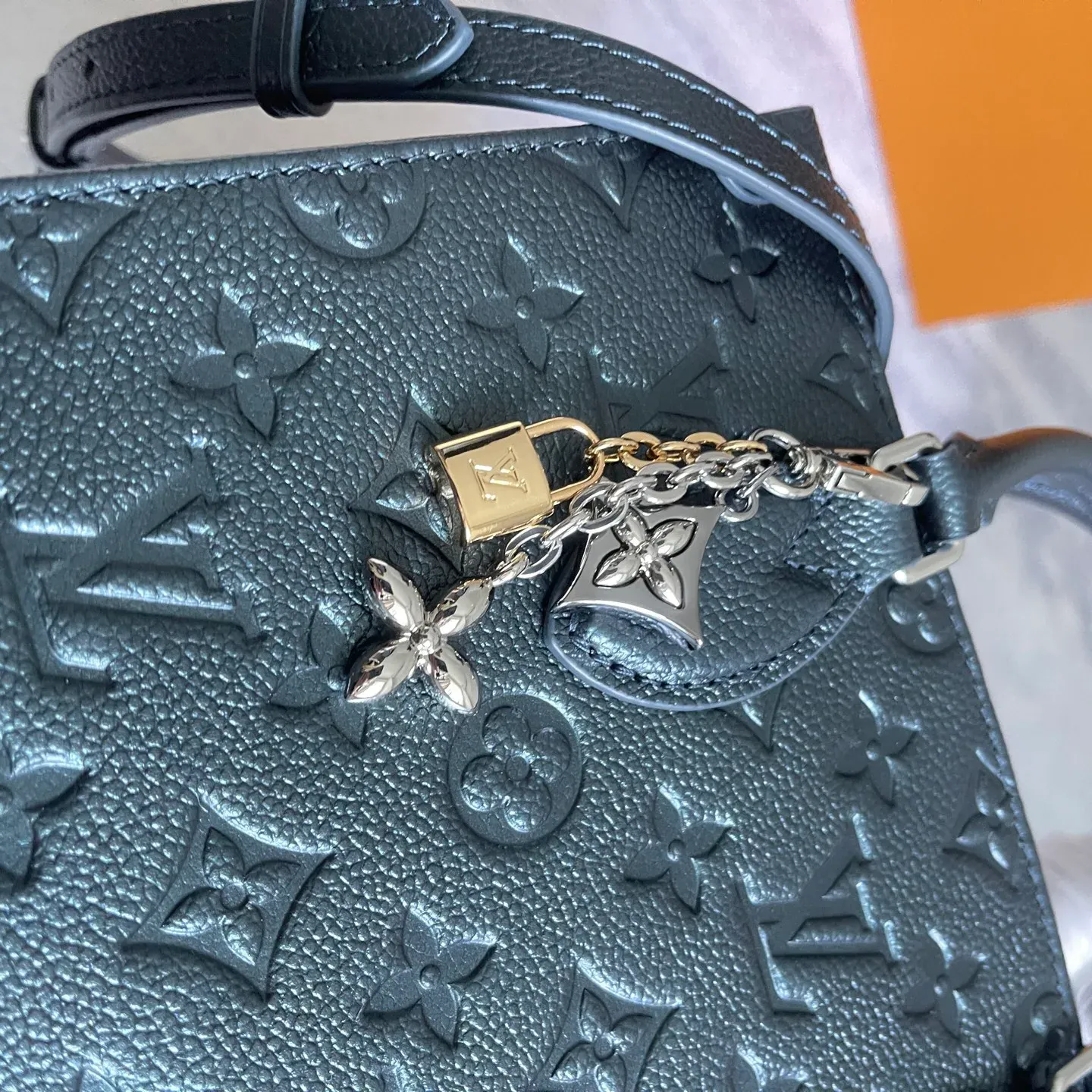 Классические Сумки Женские Louis Vuitton 1493123