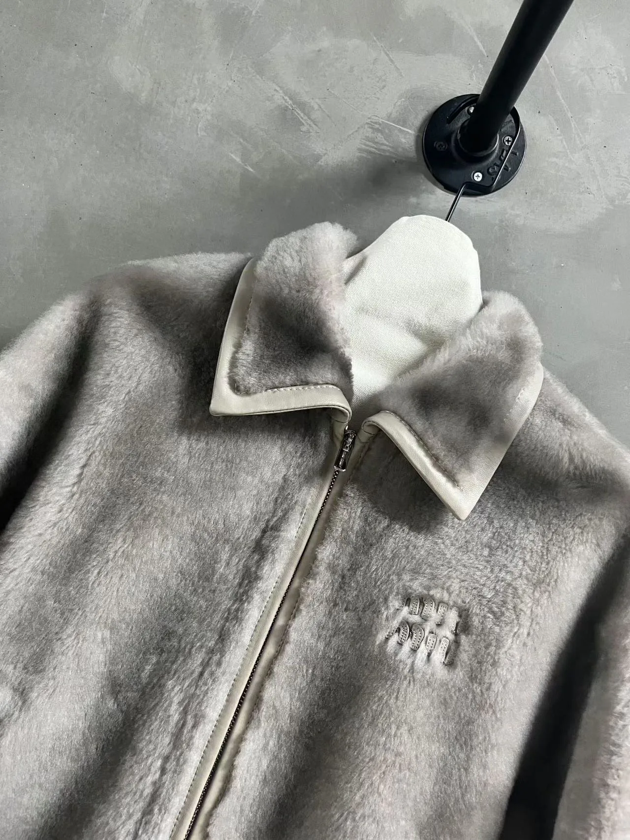 Куртки И Пуховики Женские Miu Miu 150198