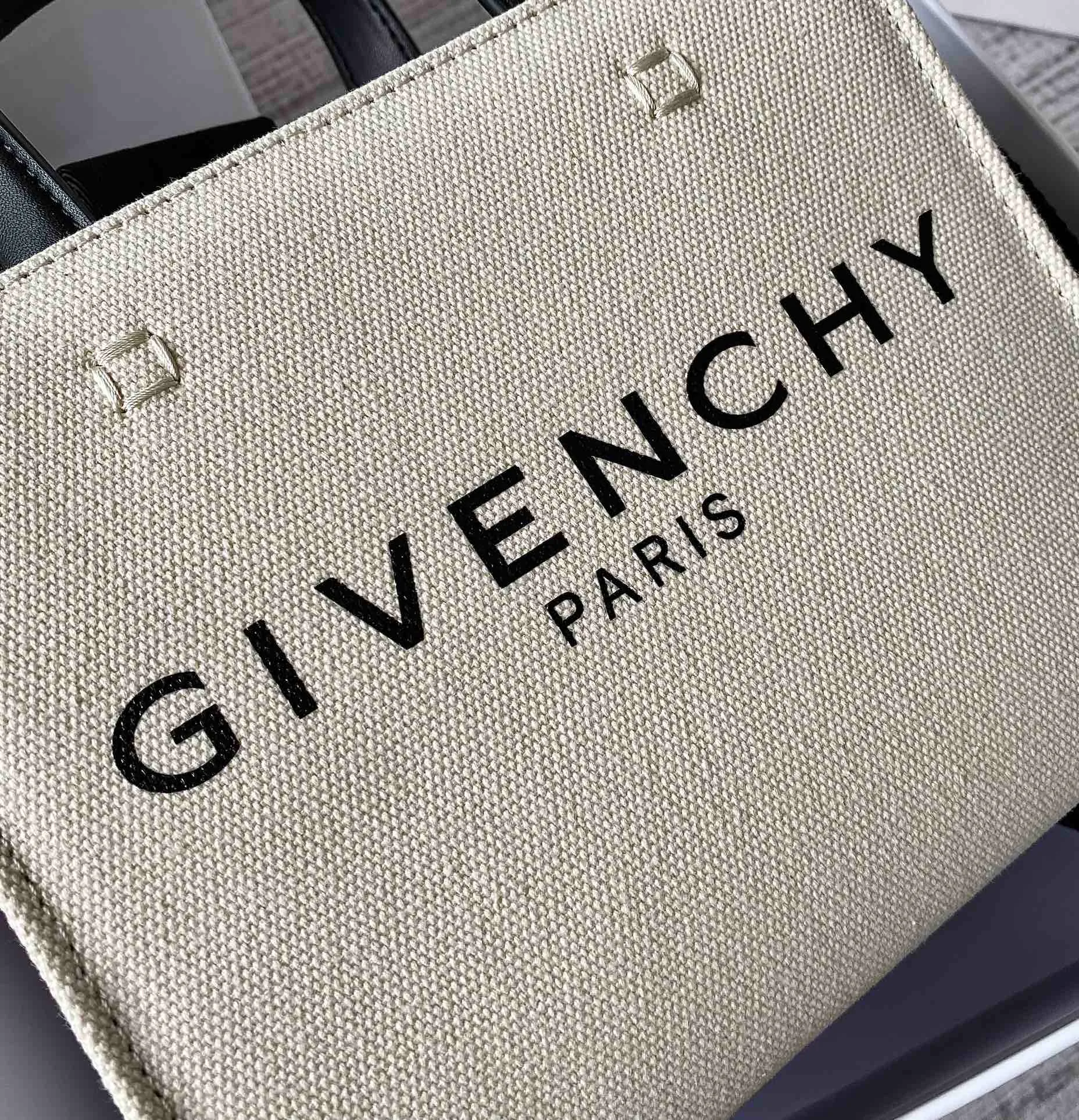 Сумки На Ремне Женские Givenchy 445202
