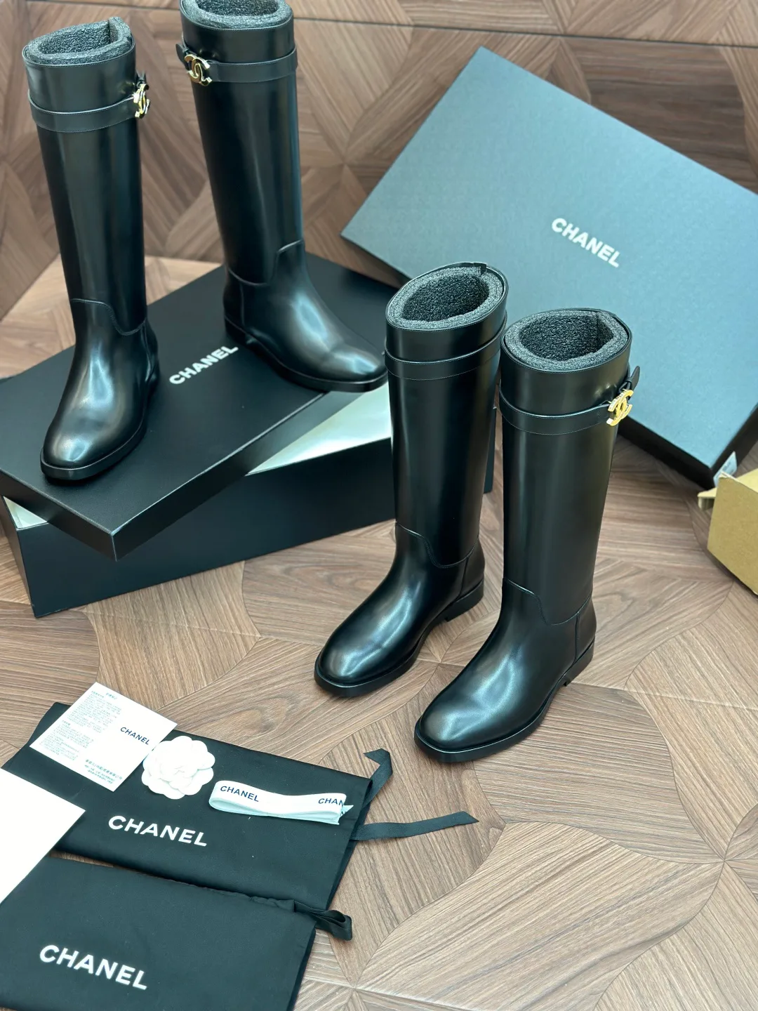 Сапоги Женские Chanel 18240467