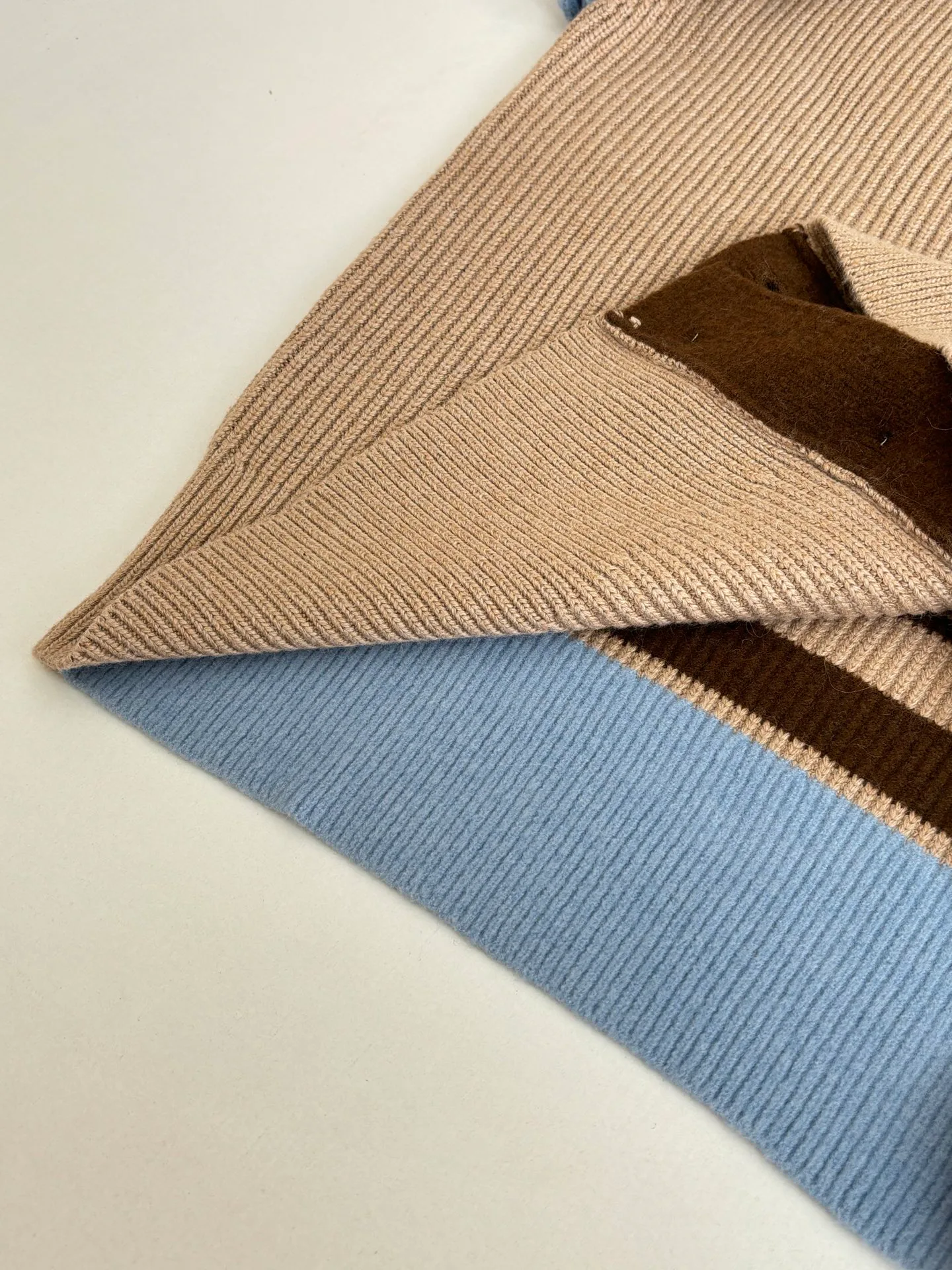 Свитеры Женские Ami Paris 226484