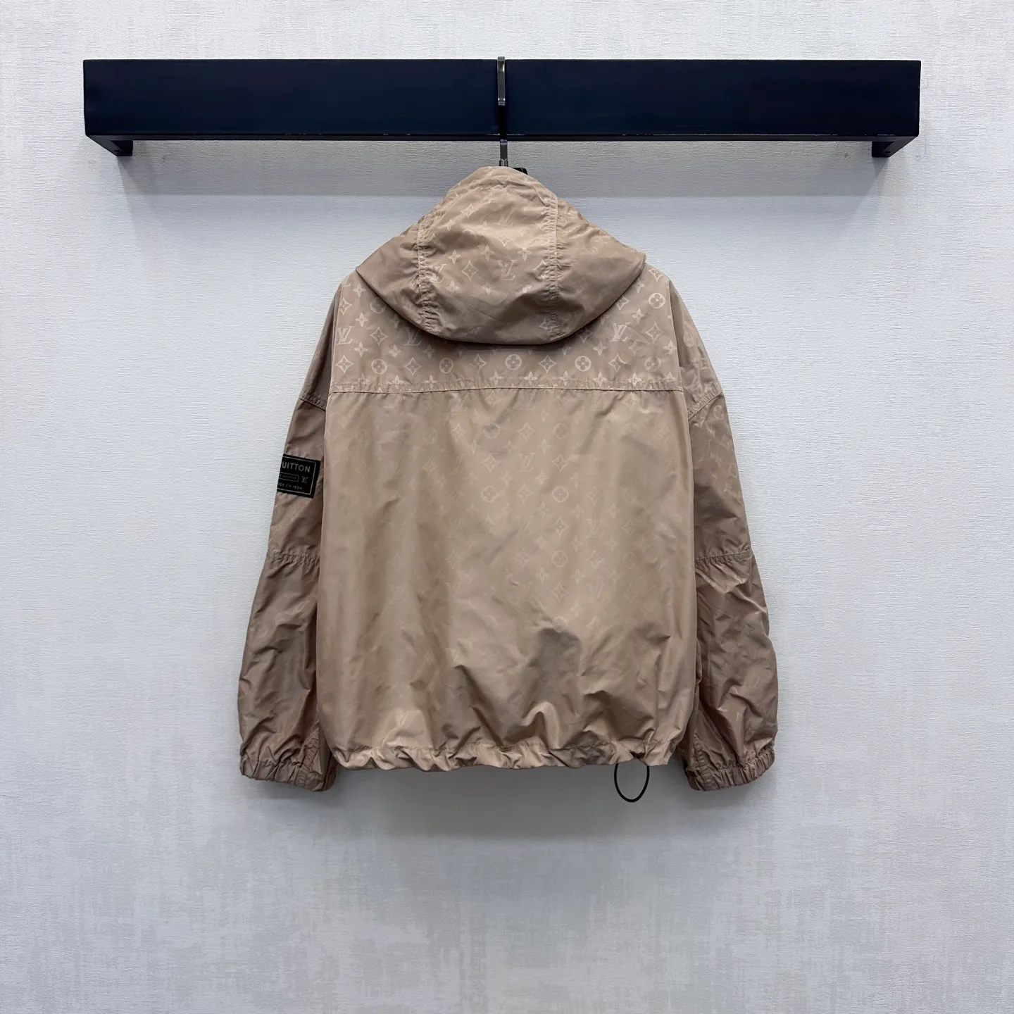 Куртки И Пуховики Женские Louis Vuitton 18226295