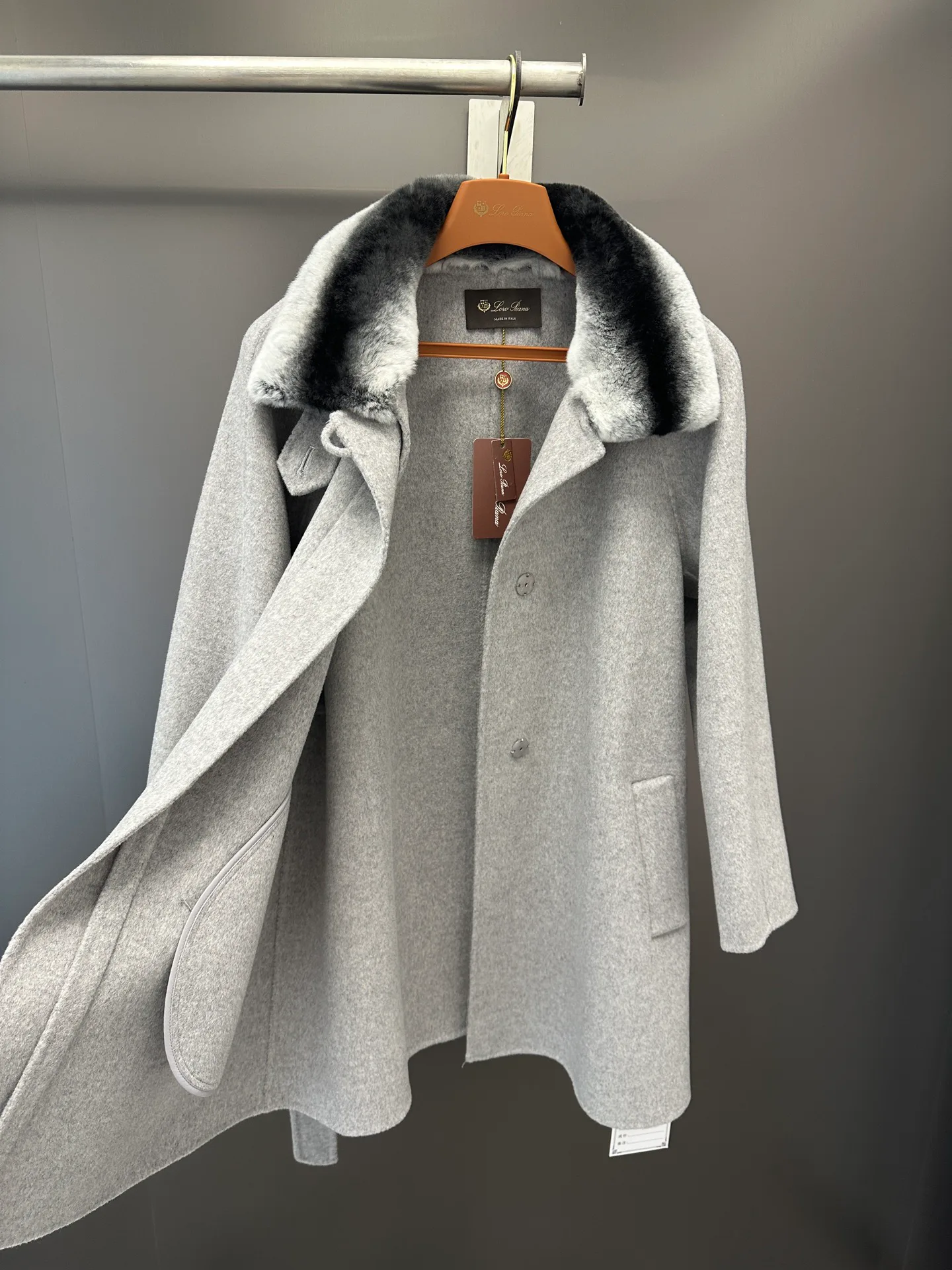 Пальто Женские Loro Piana 18364458