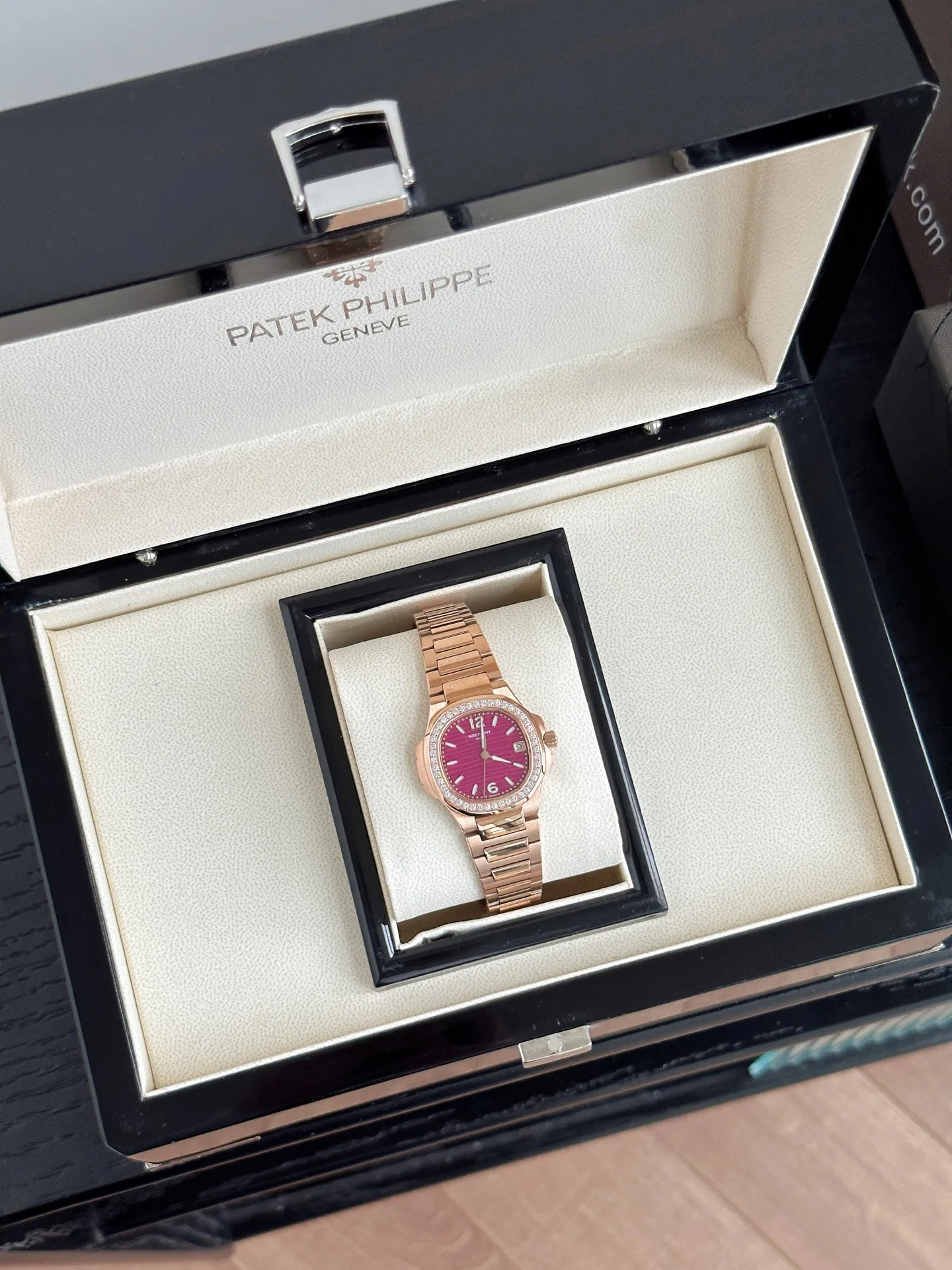 Часы Женские Patek Philippe 1256040