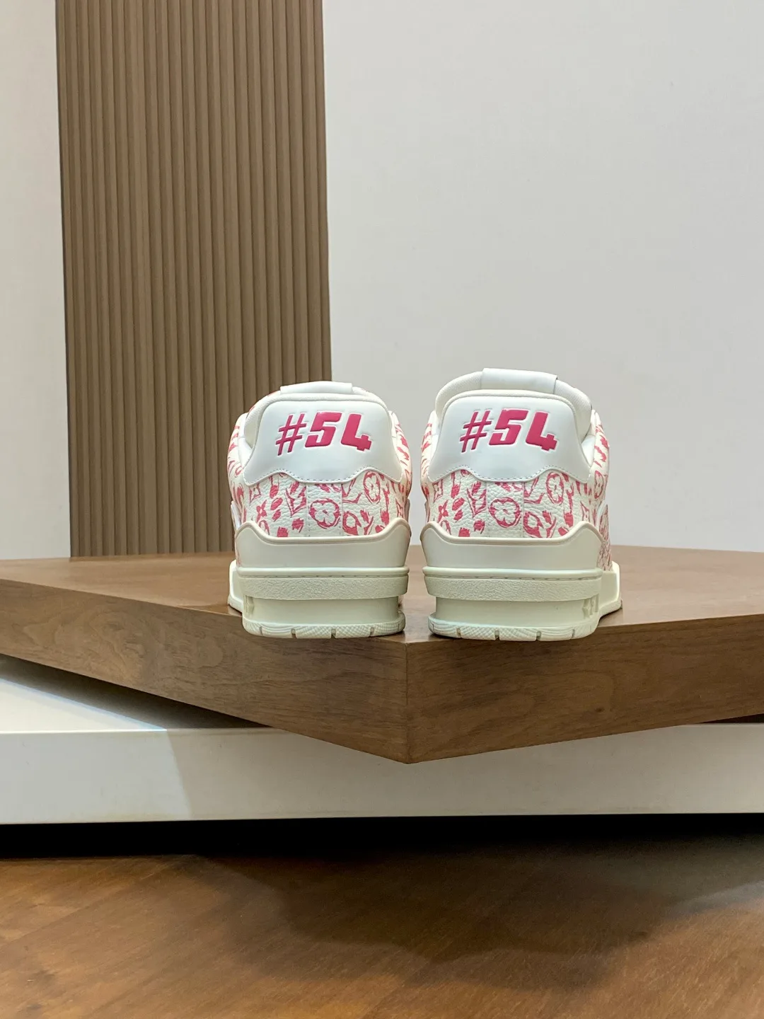 Кроссовки Мужские Louis Vuitton 13563394