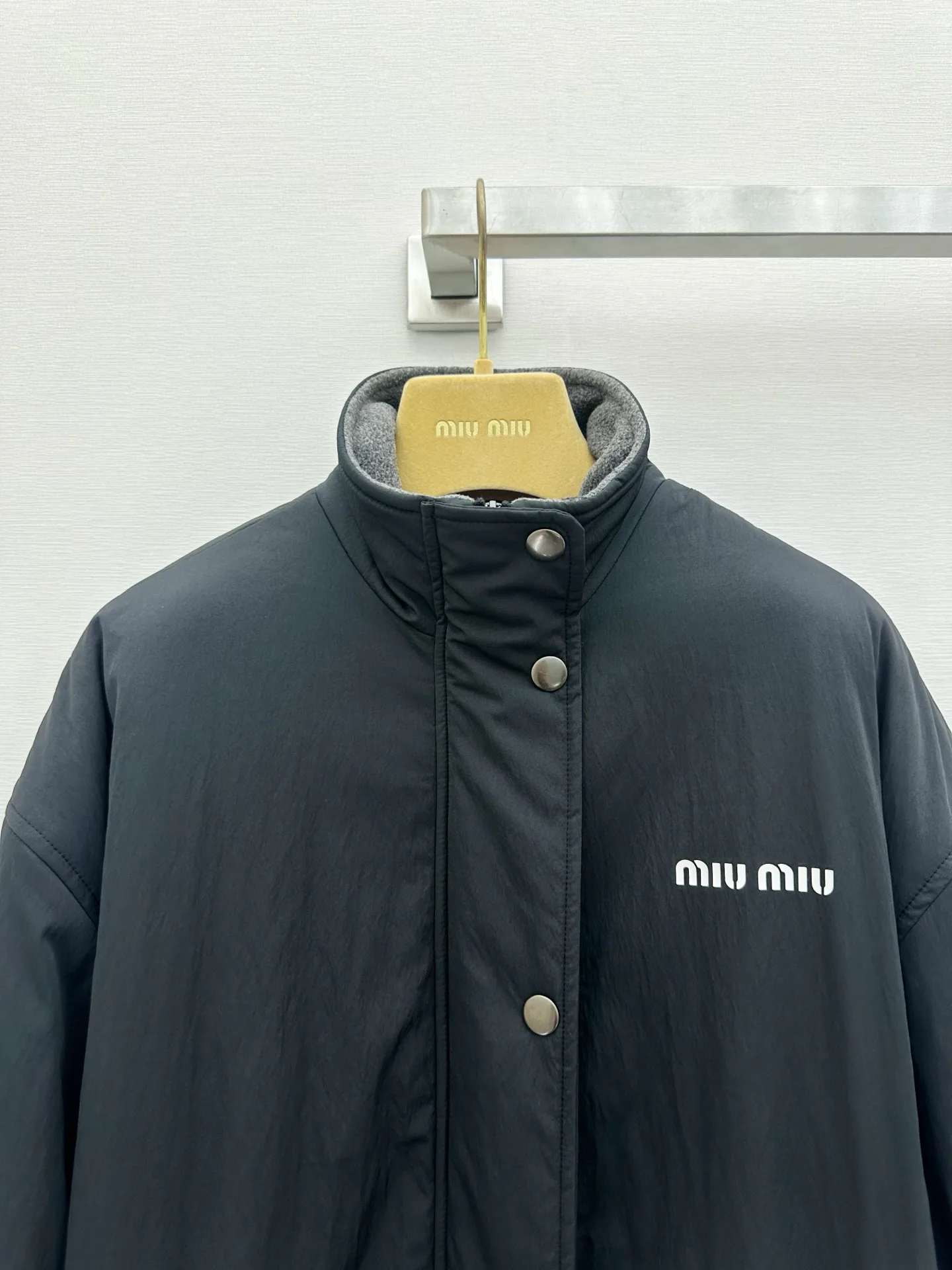 Куртки И Пуховики Женские Miu Miu 17960066