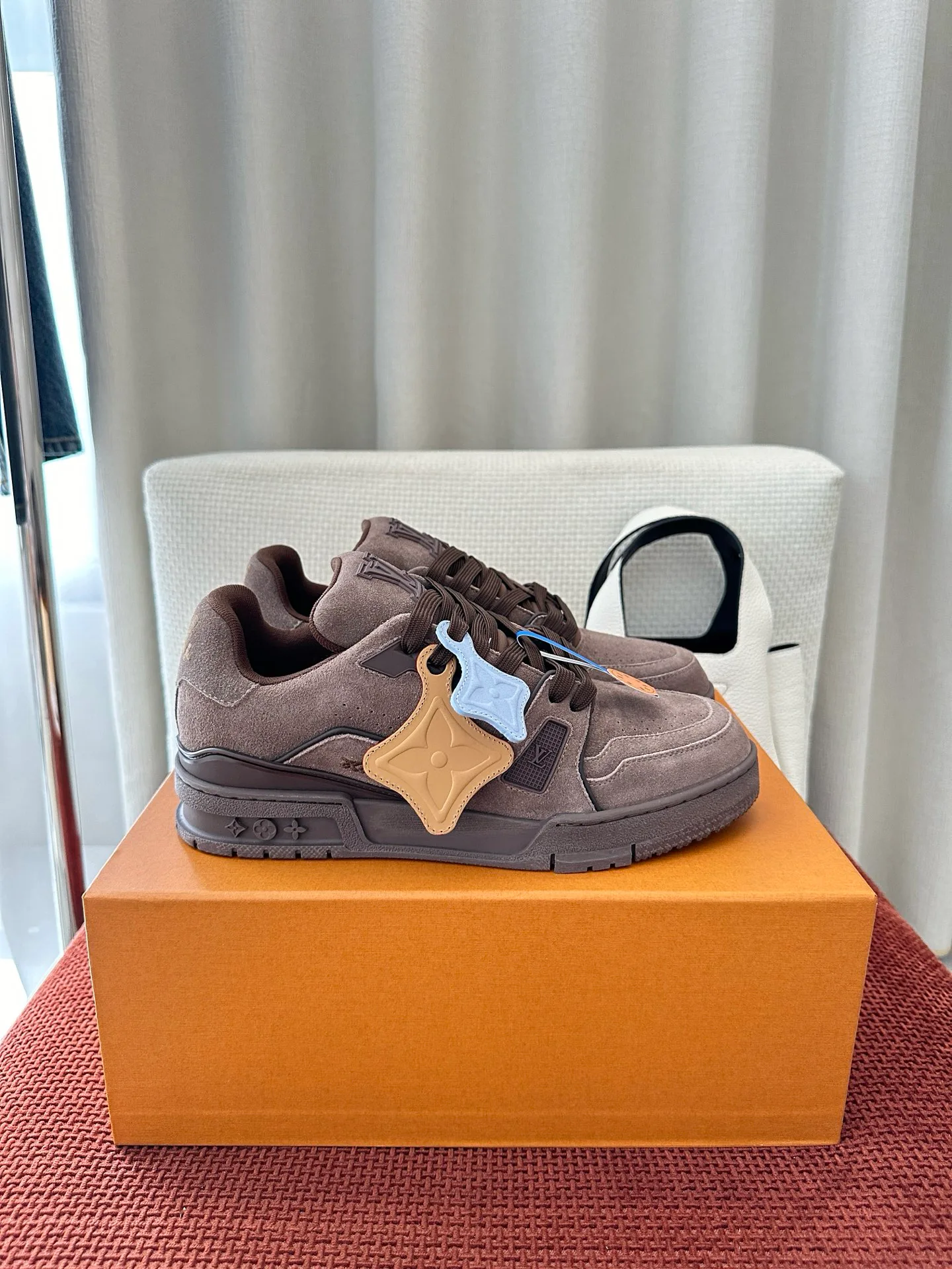 Кроссовки Мужские Louis Vuitton 17449379