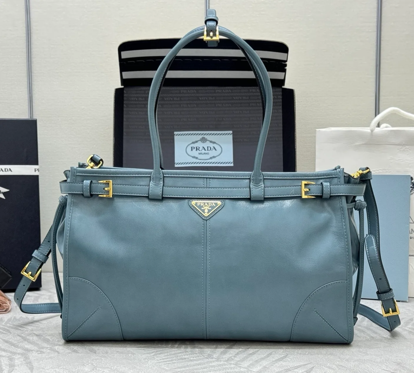 Классические Сумки Женские Prada 11462533