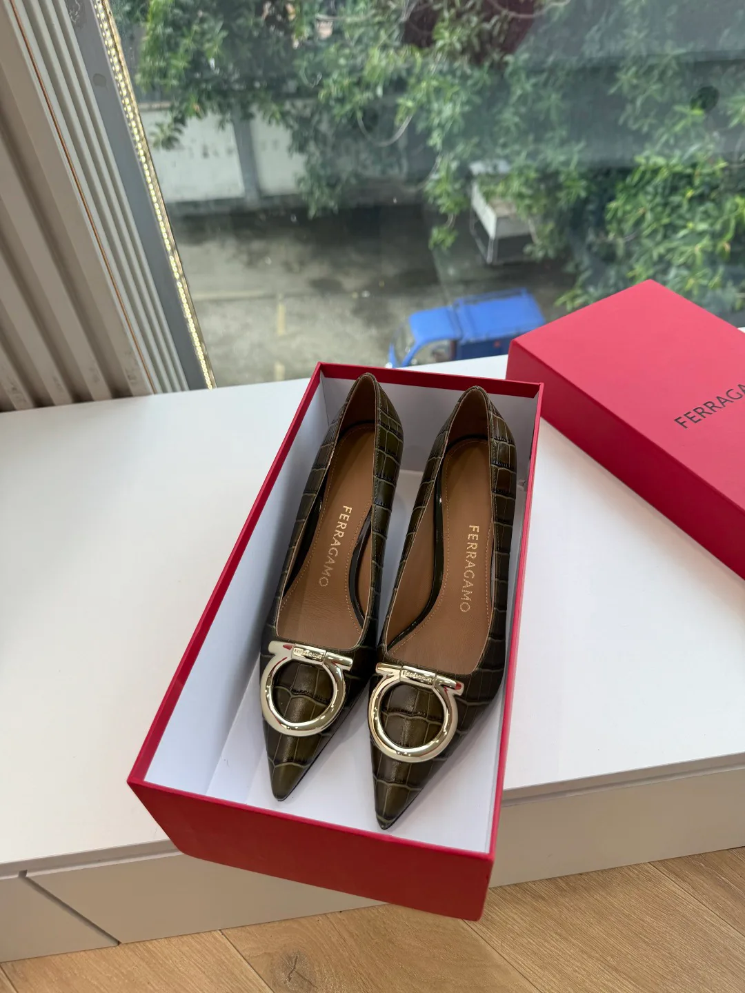 Туфли Женские Salvatore Ferragamo 18154500