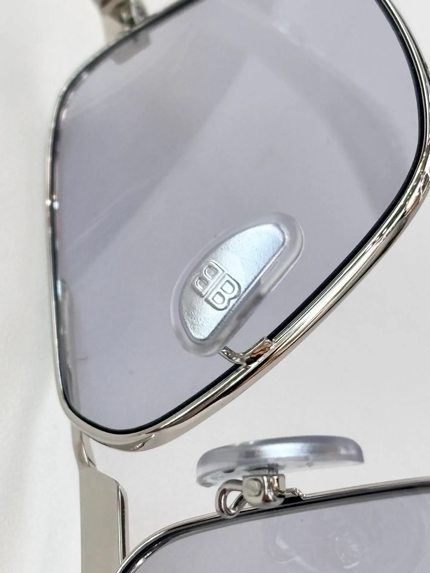 Очки Balenciaga 13389357