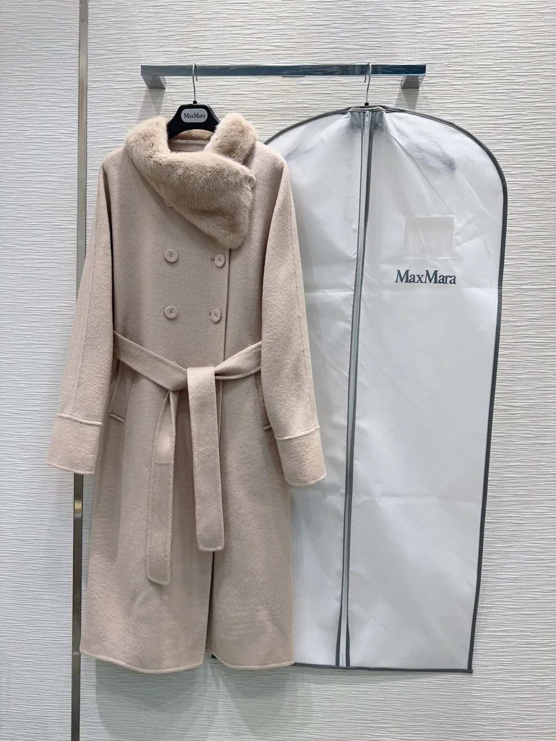 Пальто Женские Max Mara 18172476