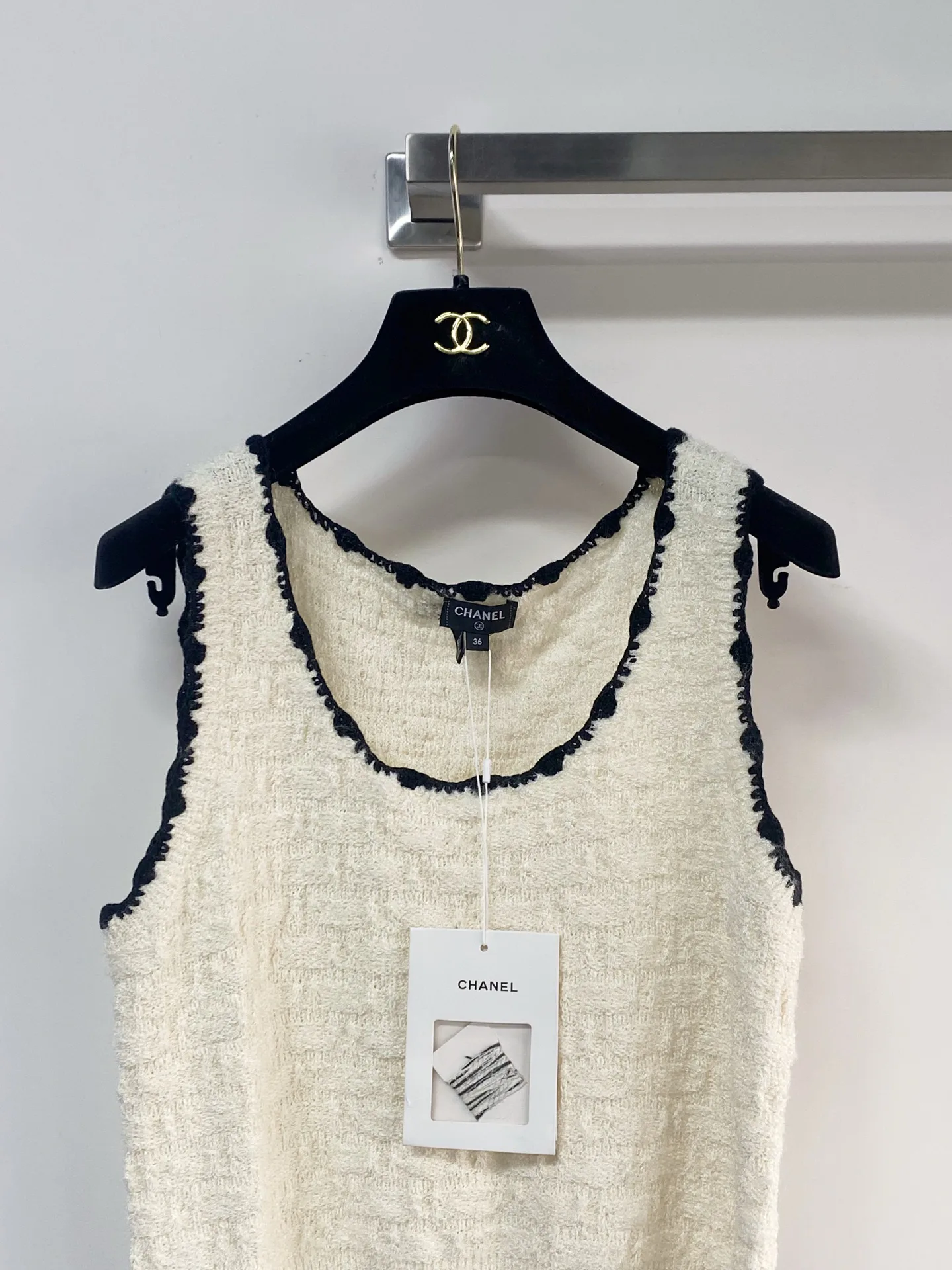 Жилеты Женские Chanel 11681713